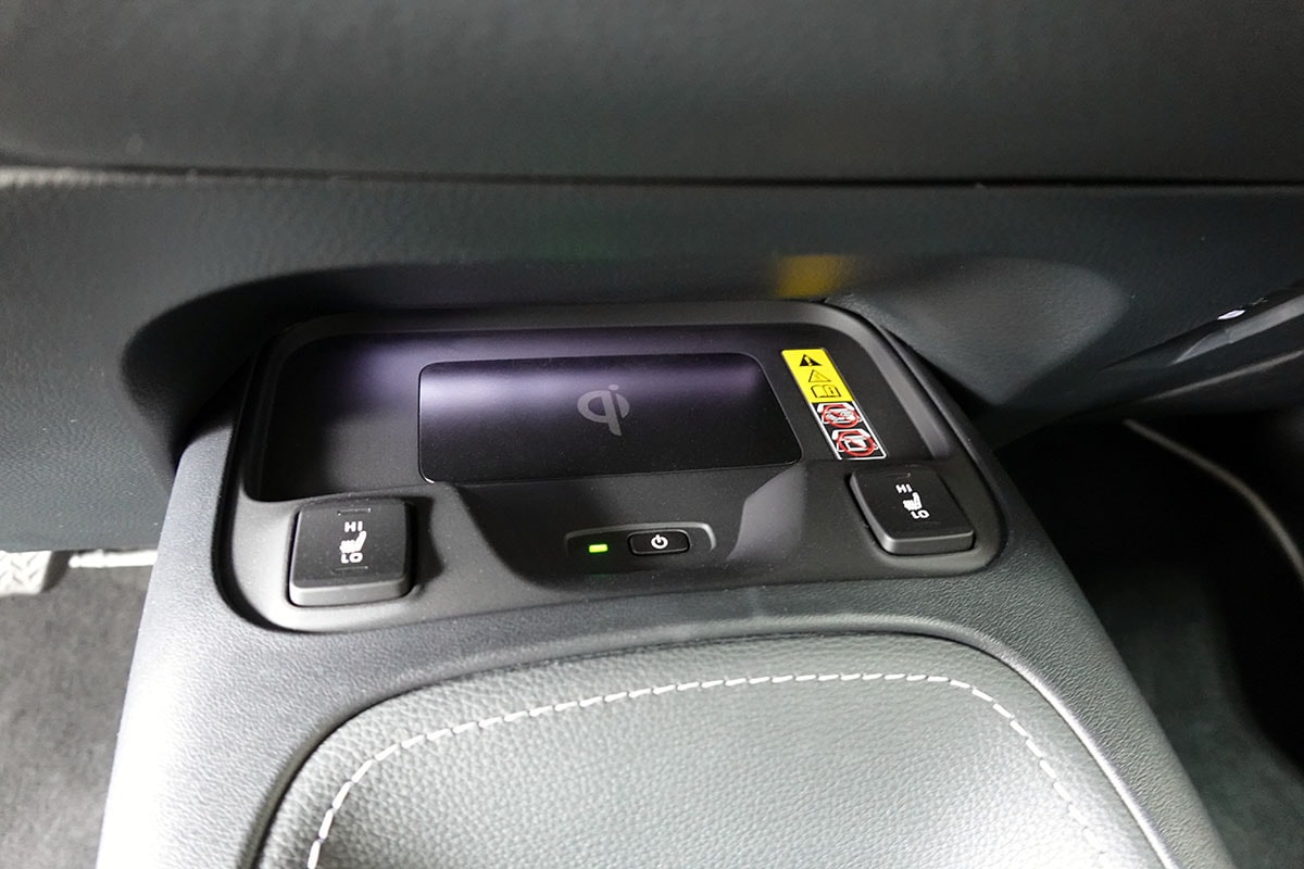 TOYOTA Corolla Touring Sports 2.0 HSD Premium e-CVT-image-13