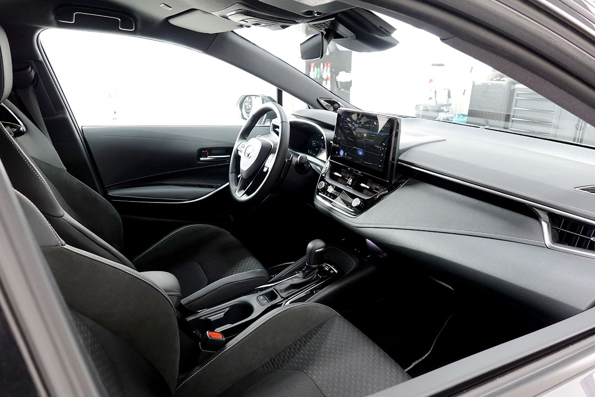 TOYOTA Corolla Touring Sports 2.0 HSD Premium e-CVT-image-5