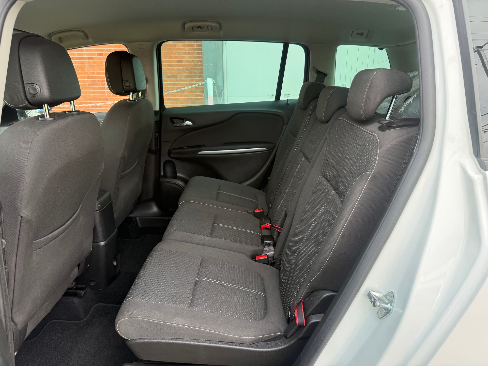 OPEL Zafira 1.6 CDTi Enjoy-image-11