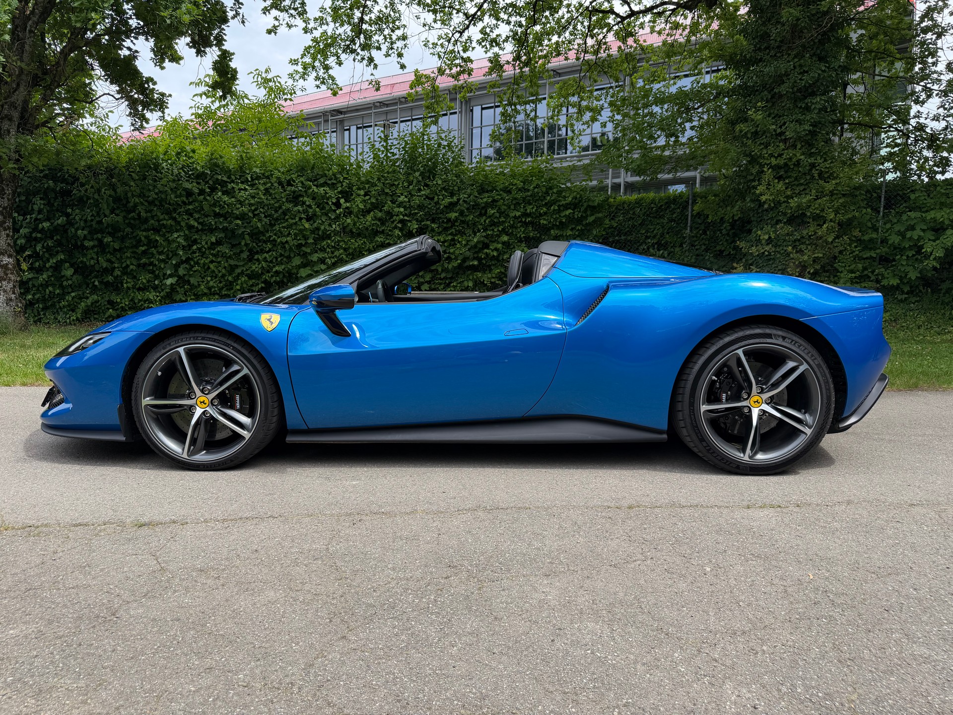 FERRARI 296 GTS-image-3