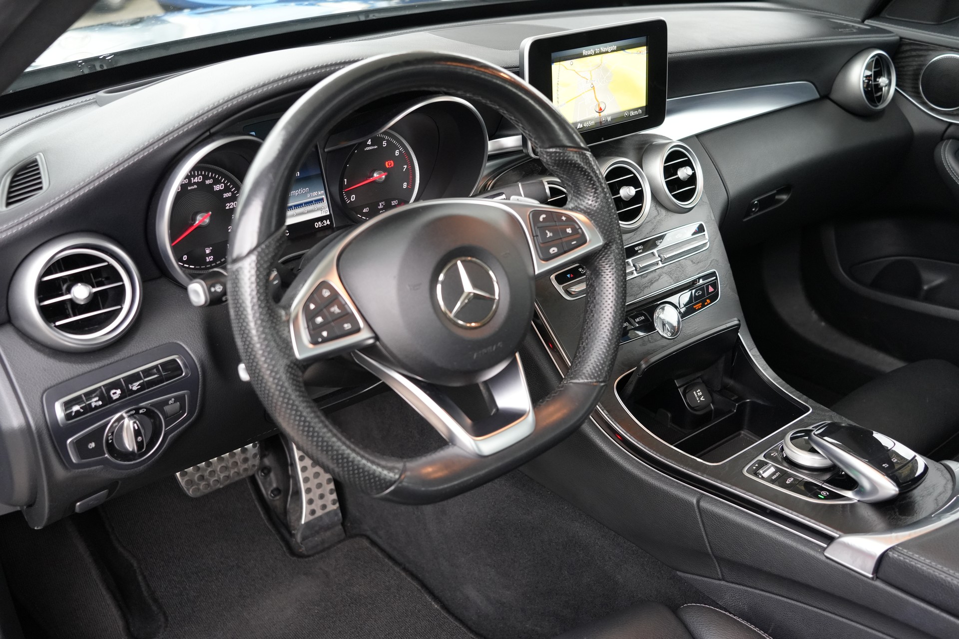 MERCEDES-BENZ C 400 AMG Line 4Matic 7G-Tronic-image-7