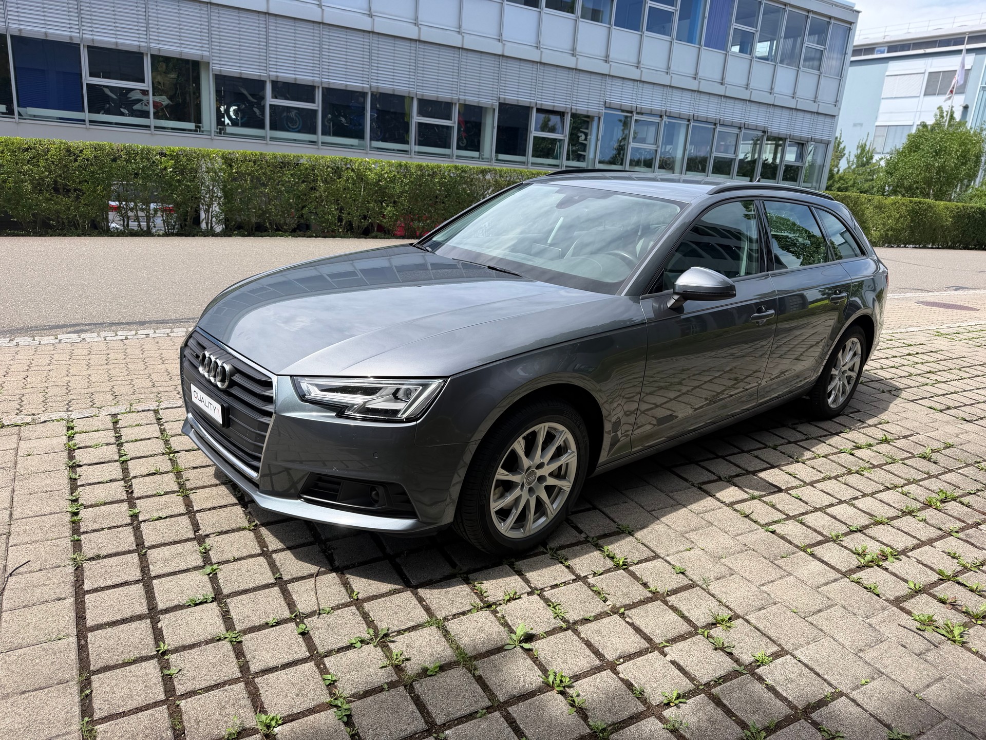 AUDI A4 Avant 40 TDI Design quattro S-tronic