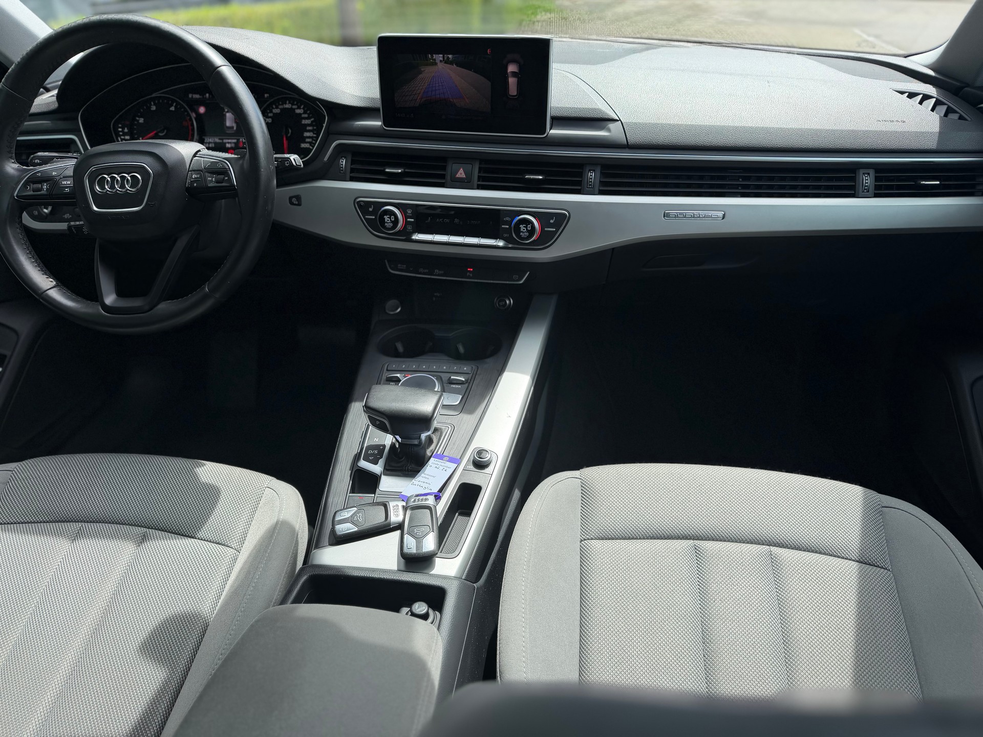 AUDI A4 Avant 40 TDI Design quattro S-tronic-image-27