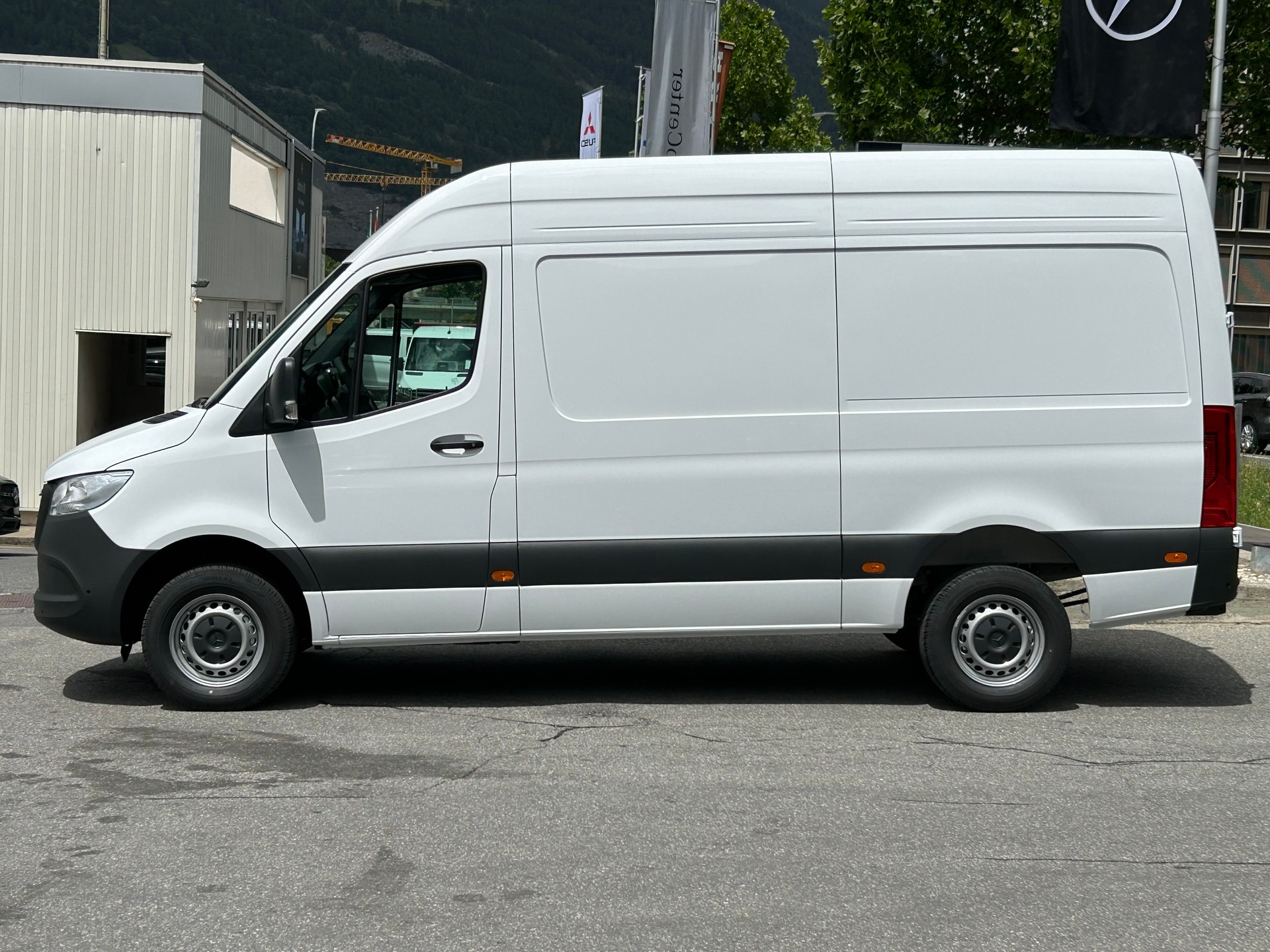 MERCEDES-BENZ Sprinter 317 CDI PRO KA Standard-showroom-element-3