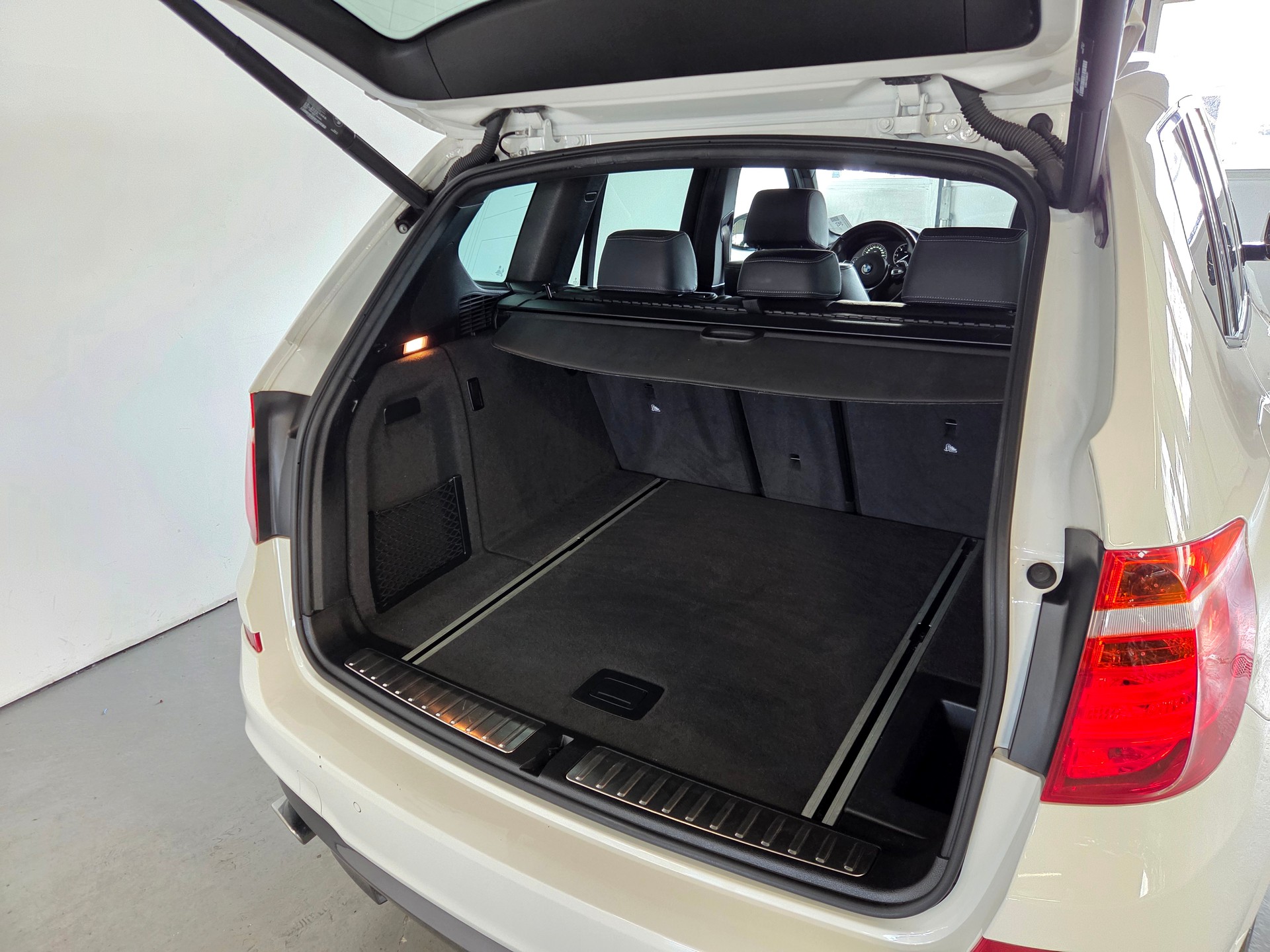 BMW X3 20d xDrive M-Sport-image-24