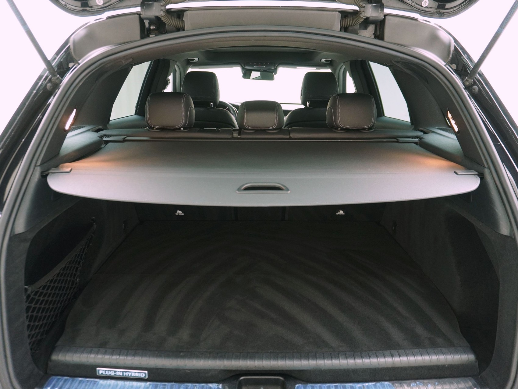 MERCEDES-BENZ GLC-Klasse GLC 350 e AMG Line 4matic-image-22