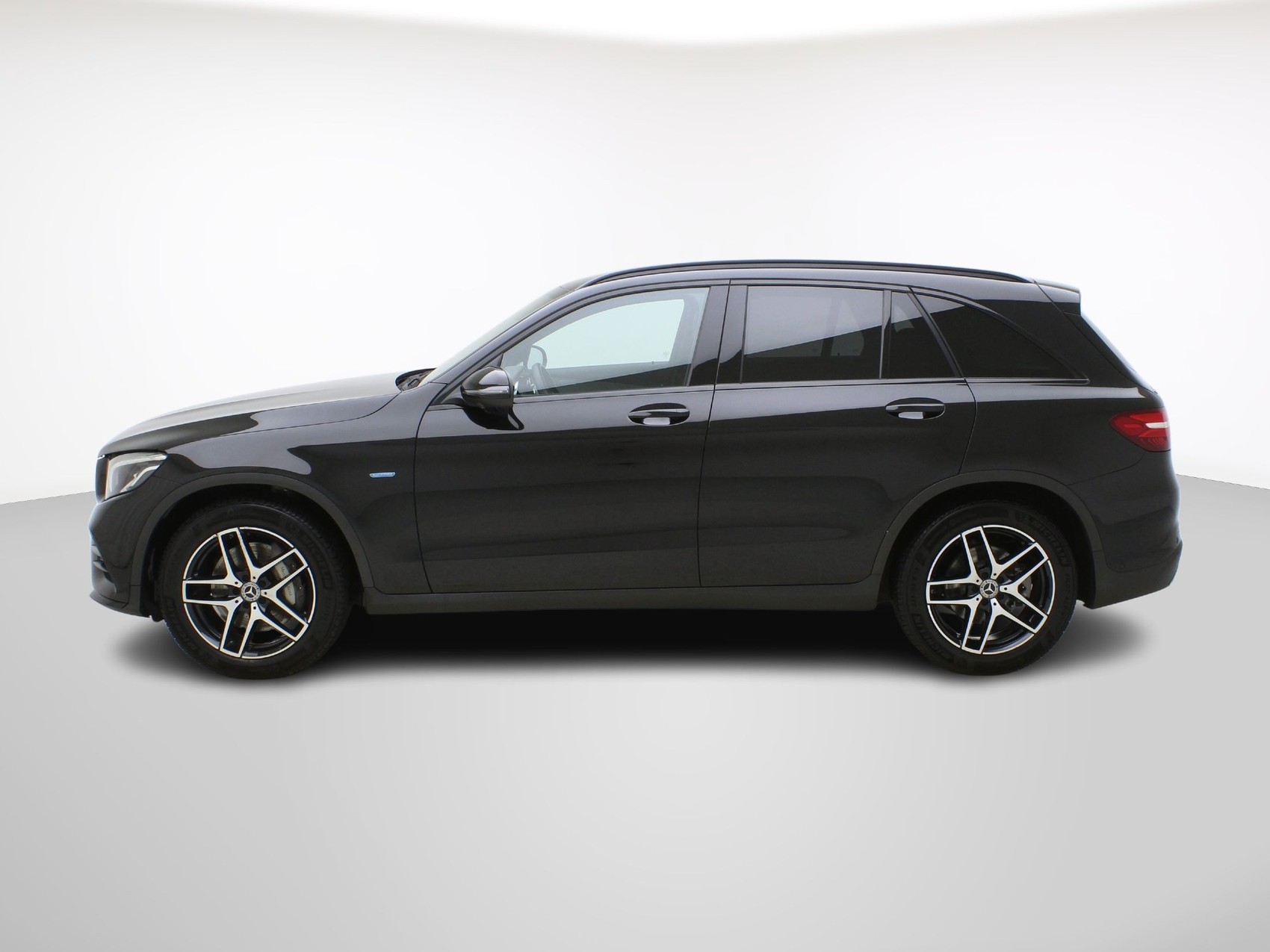 MERCEDES-BENZ GLC-Klasse GLC 350 e AMG Line 4matic-showroom-element-2