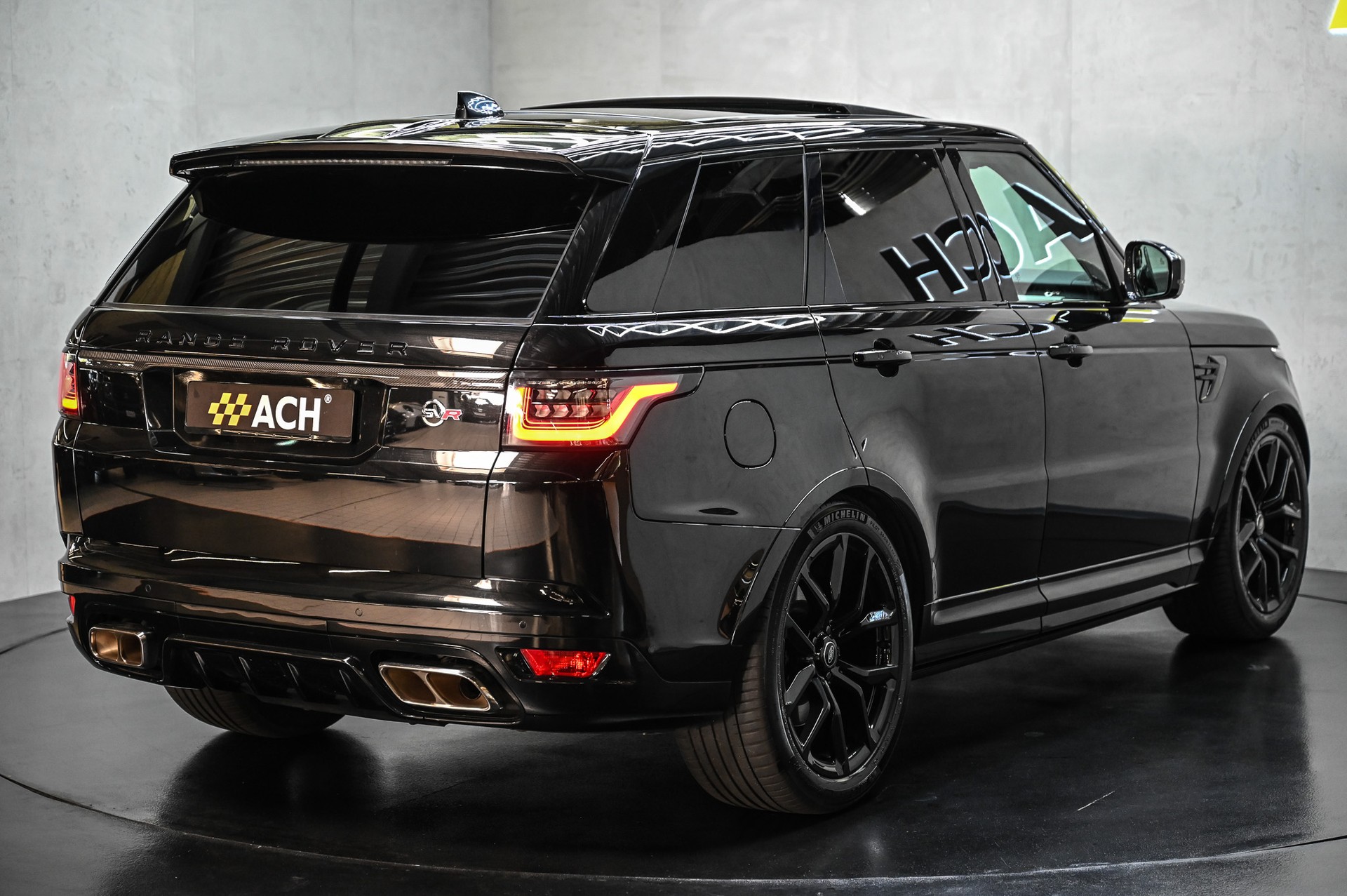 LAND ROVER Range Rover Sport 5.0 V8 SC SVR-image-8