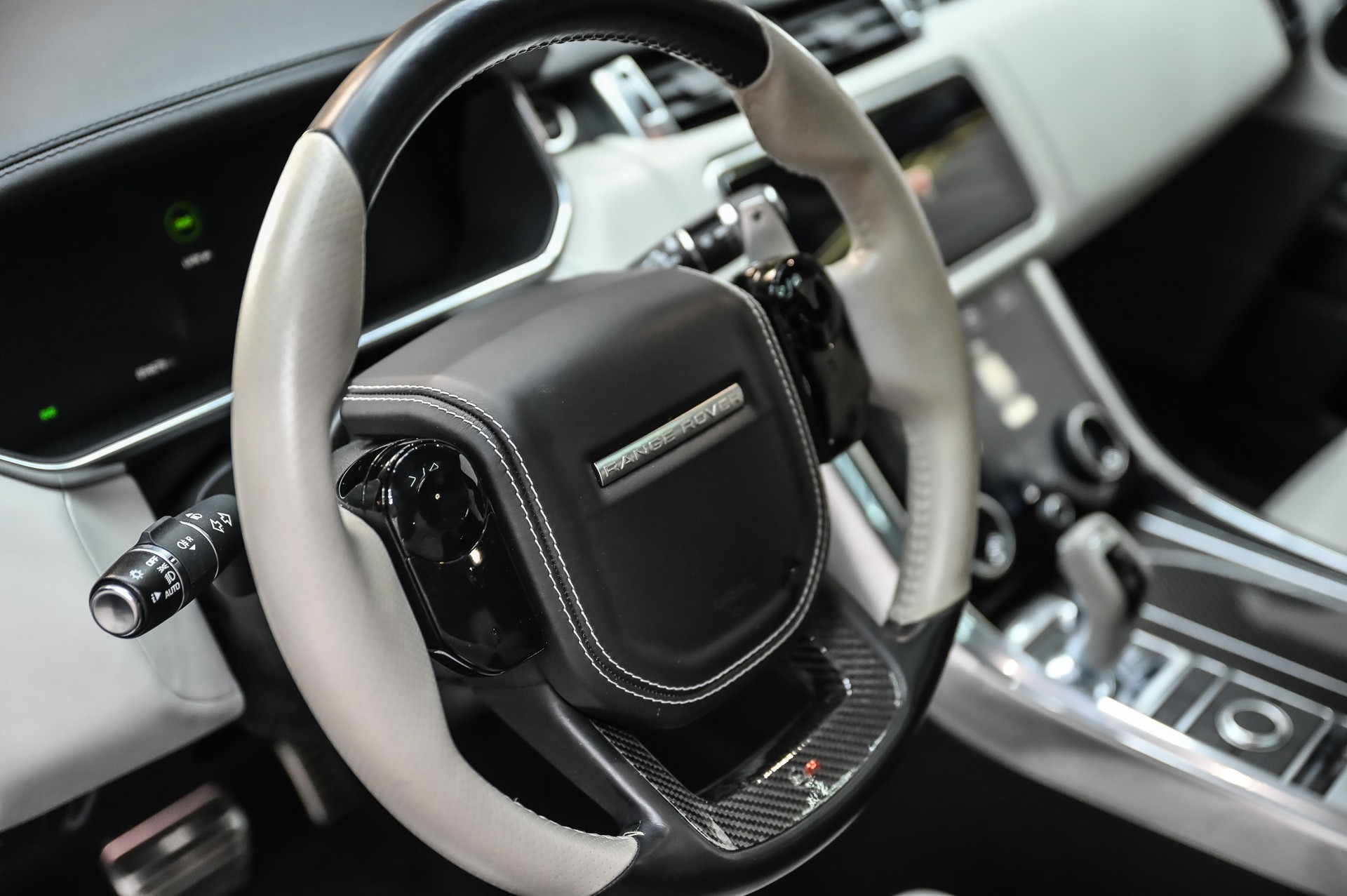 LAND ROVER Range Rover Sport 5.0 V8 SC SVR-image-30