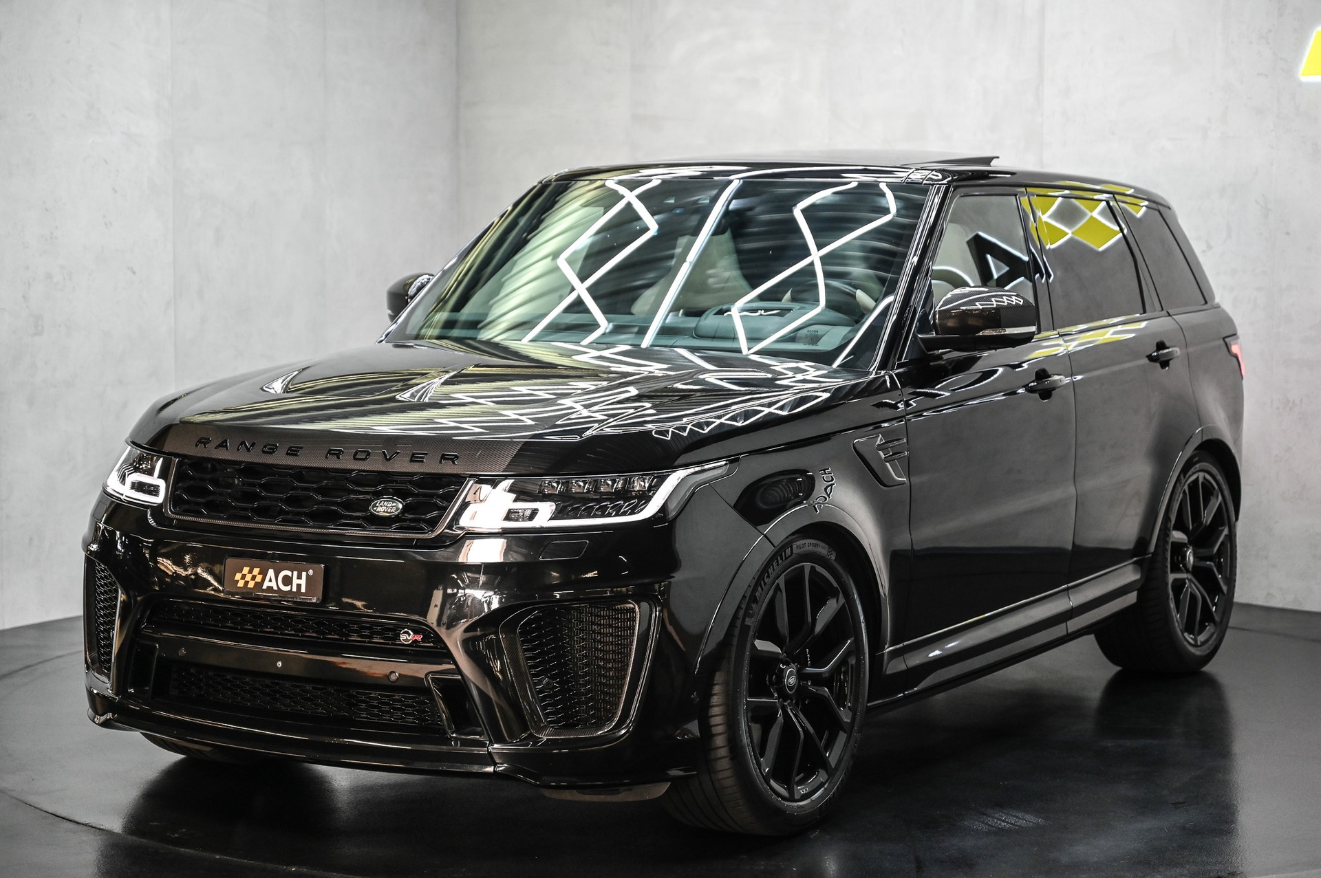 LAND ROVER Range Rover Sport 5.0 V8 SC SVR-showroom-element-2