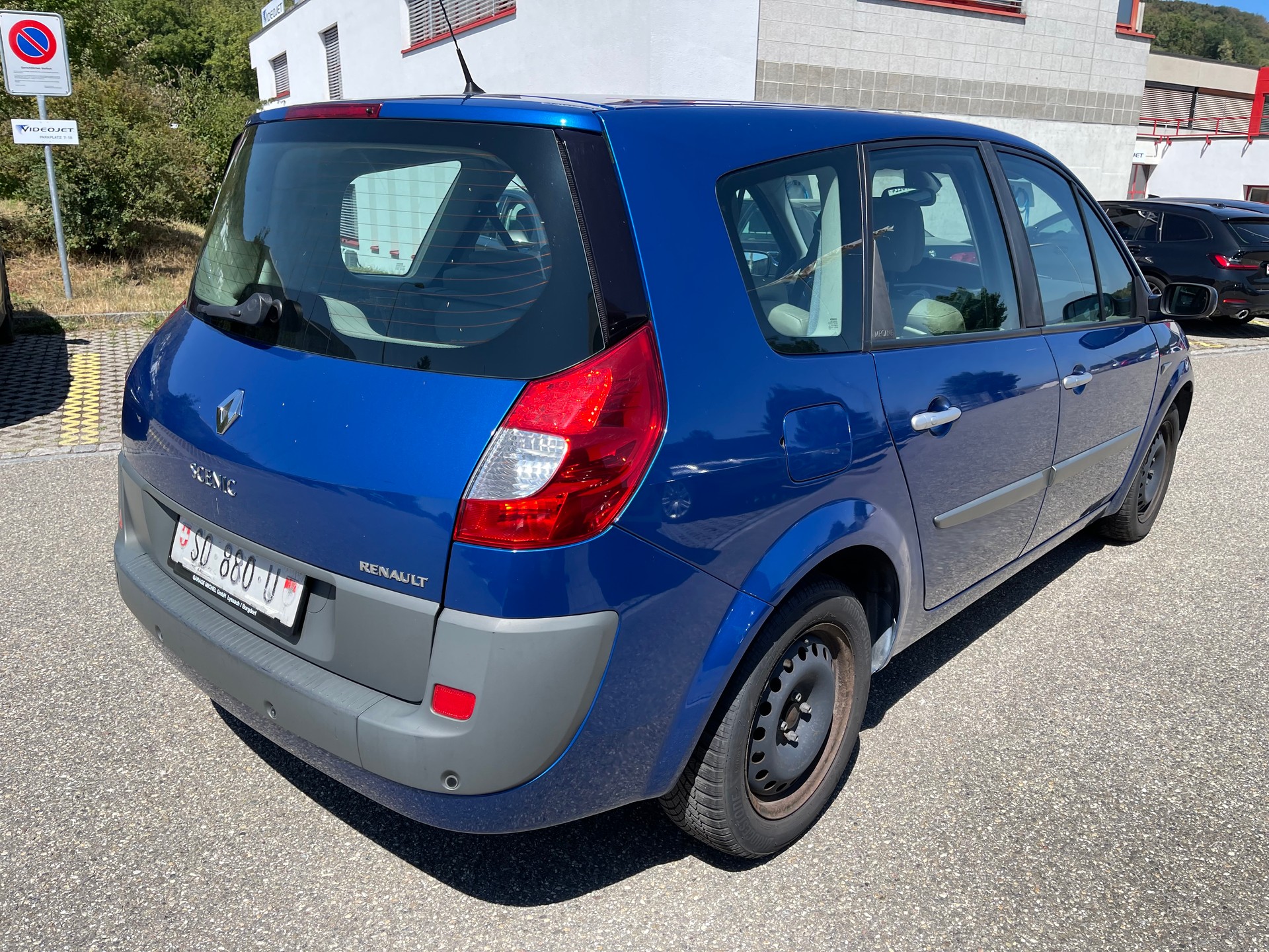 RENAULT Grand Scénic 2.0 16V Expression-image-3