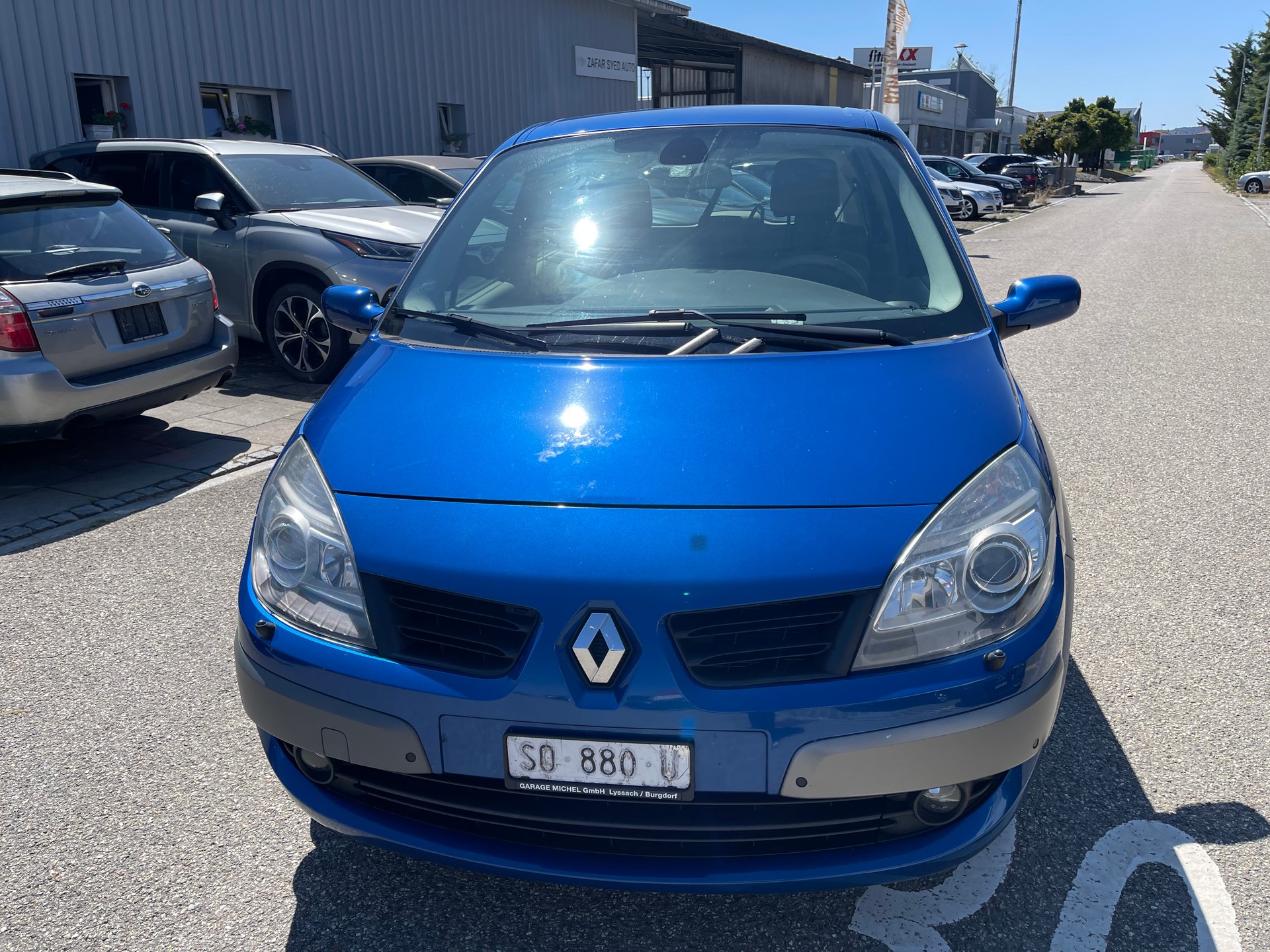 RENAULT Grand Scénic 2.0 16V Expression-image-1