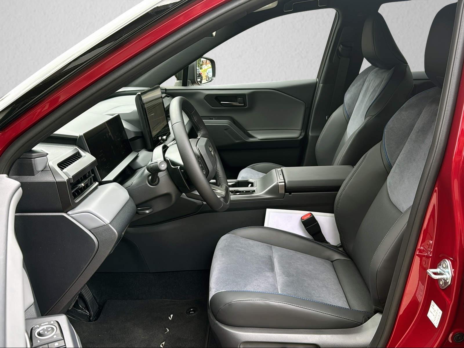 TOYOTA RAV4 2.5 Plug-In-Hybrid Style-image-7