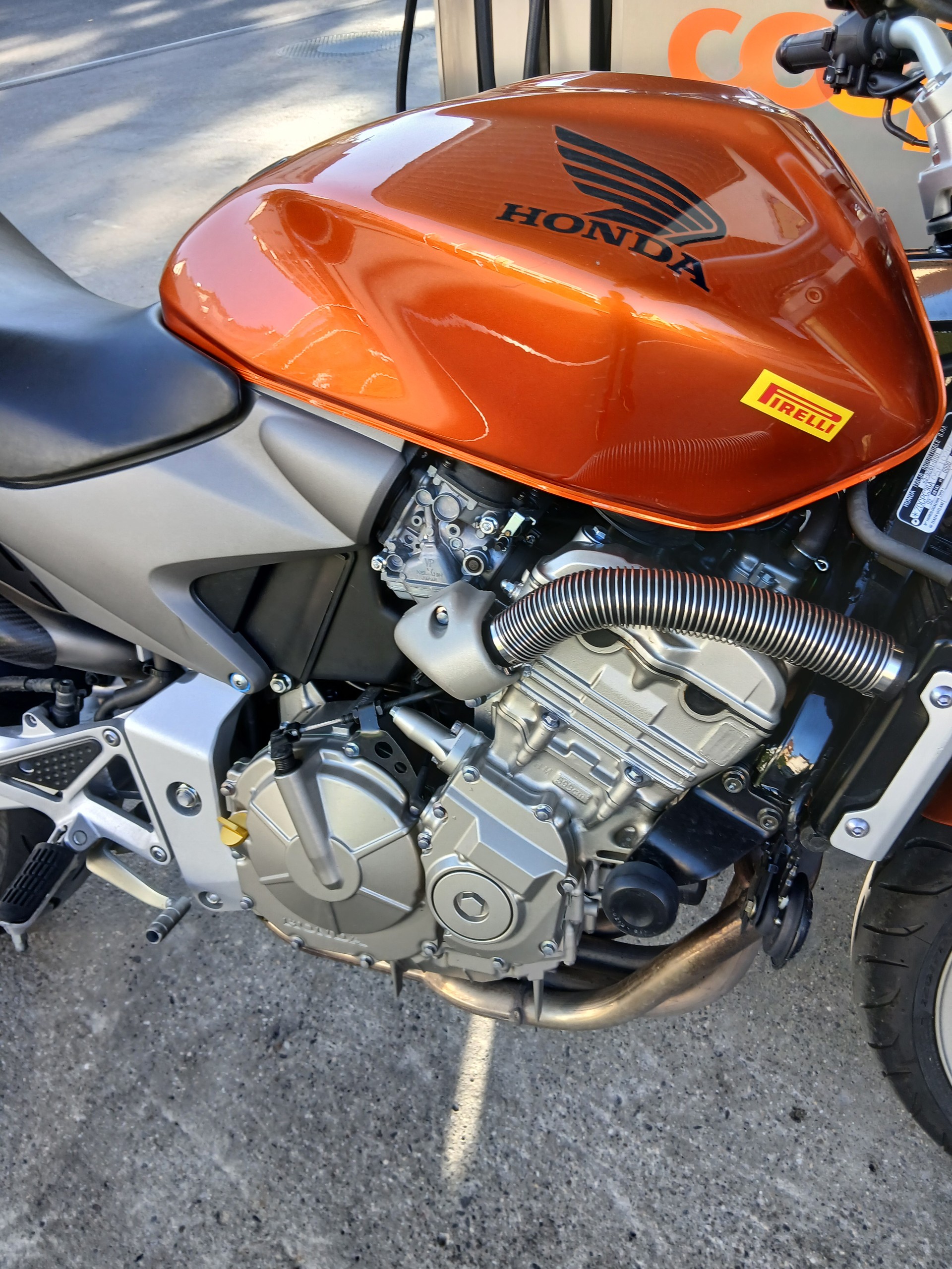 HONDA CB 600 F Hornet-image-4