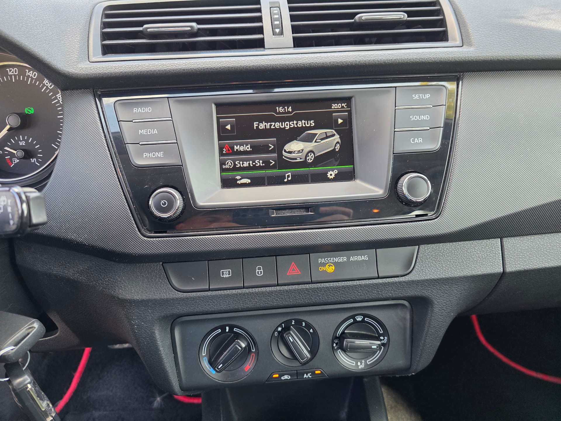 SKODA Fabia 1.4 TDI Ambition DSG-image-20