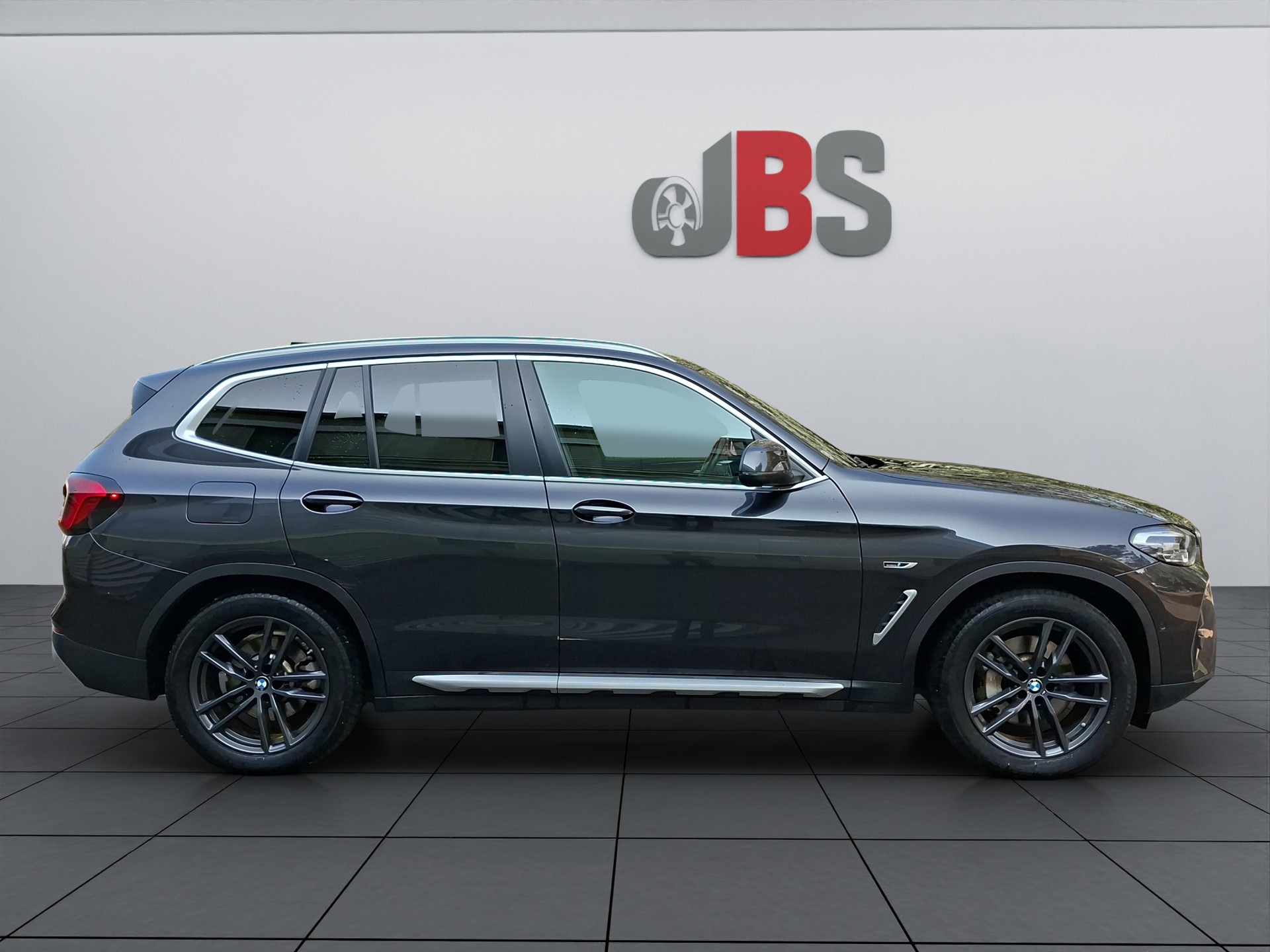 BMW X3 xDrive 30e-showroom-element-2
