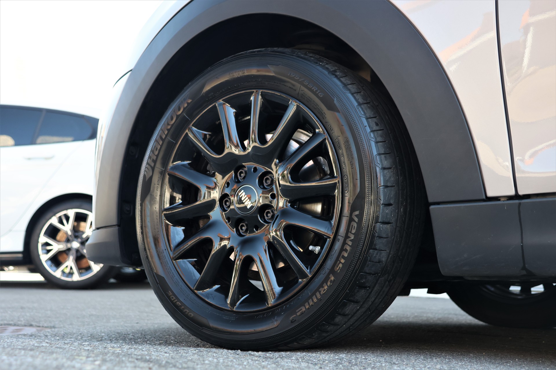 MINI Cooper (CH)-image-5