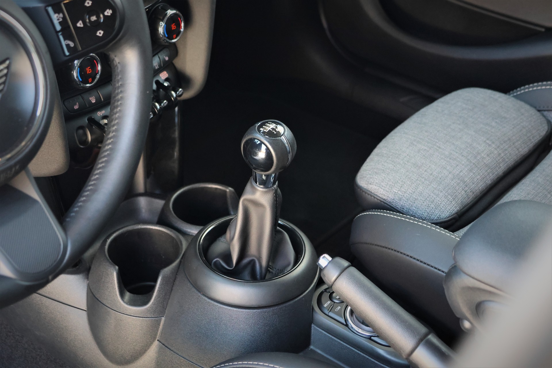 MINI Cooper (CH)-image-8
