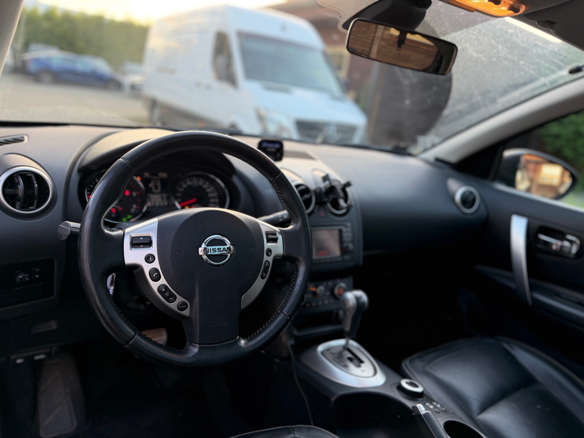 NISSAN Qashqai 2.0 dCi 4WD acenta-image-7