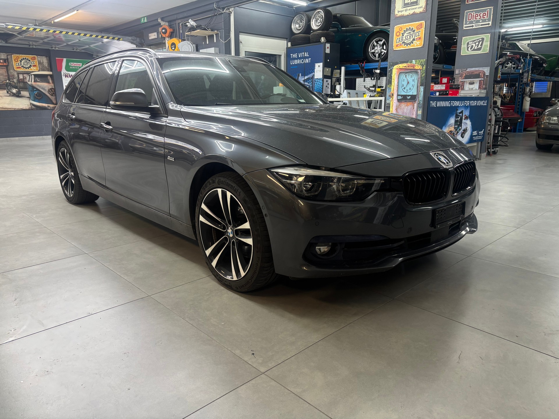 BMW 320d xDrive Touring Sport Line Steptronic