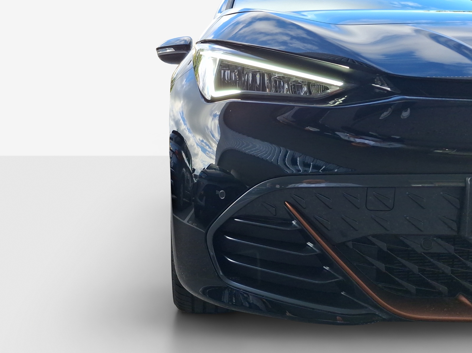 CUPRA Born 79 kWh e-Boost Adrenaline-image-11
