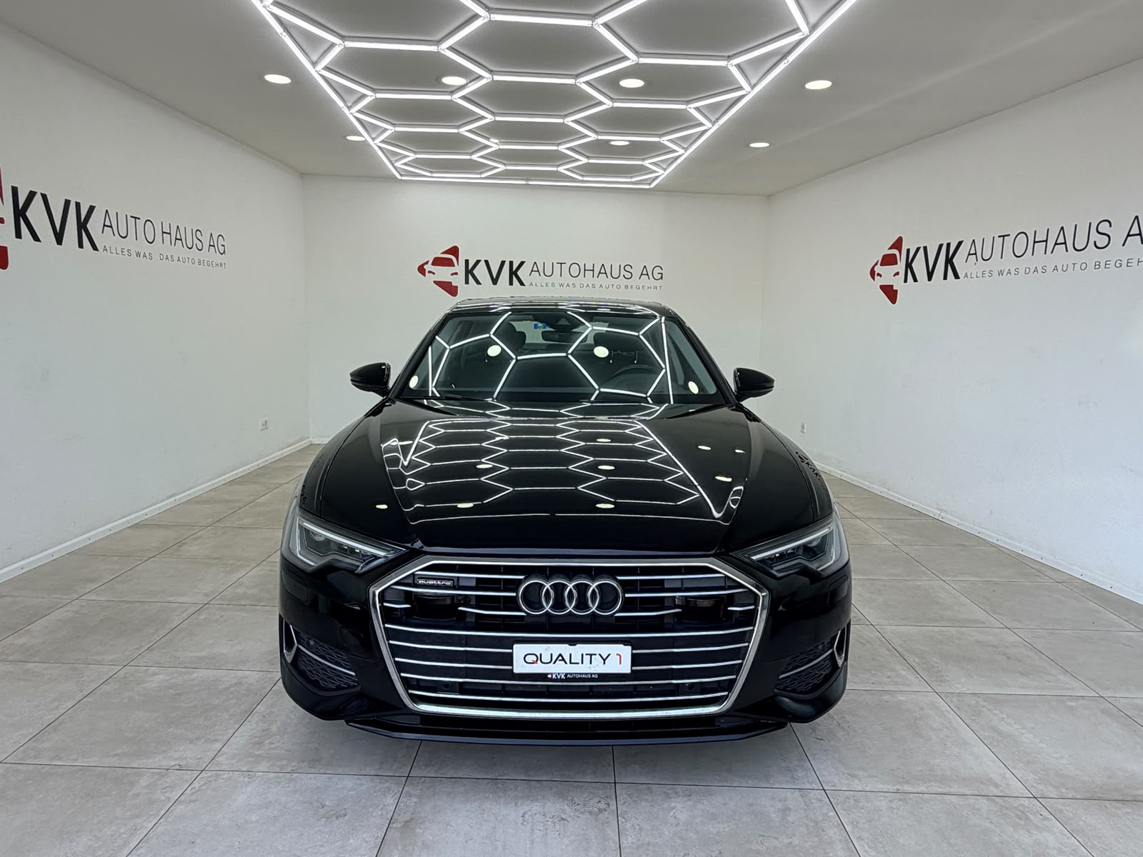 AUDI A6 Limousine 3.0 / 45 TDI Sport quattro tiptronic | CH-Fahrzeug | Gratis Service bis 100'000 km |-showroom-element-2