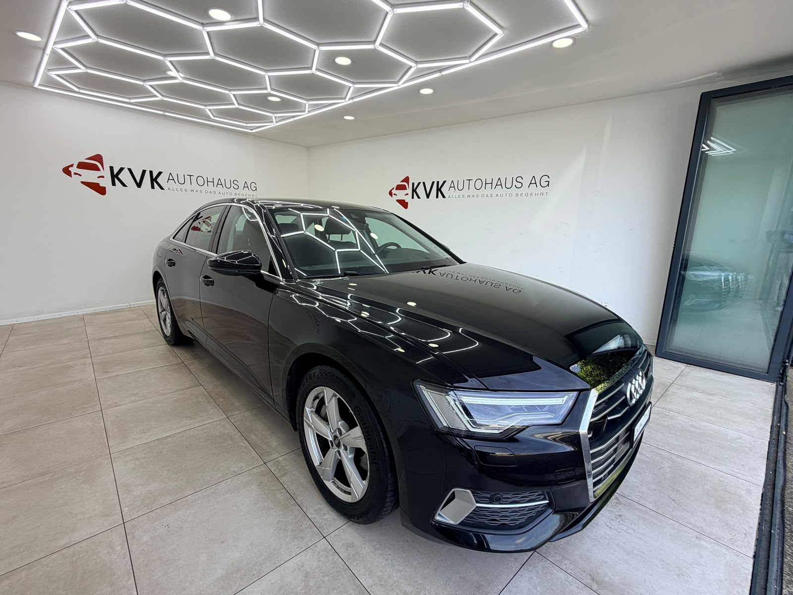 AUDI A6 Limousine 3.0 / 45 TDI Sport quattro tiptronic | CH-Fahrzeug | Gratis Service bis 100'000 km |-showroom-element-3