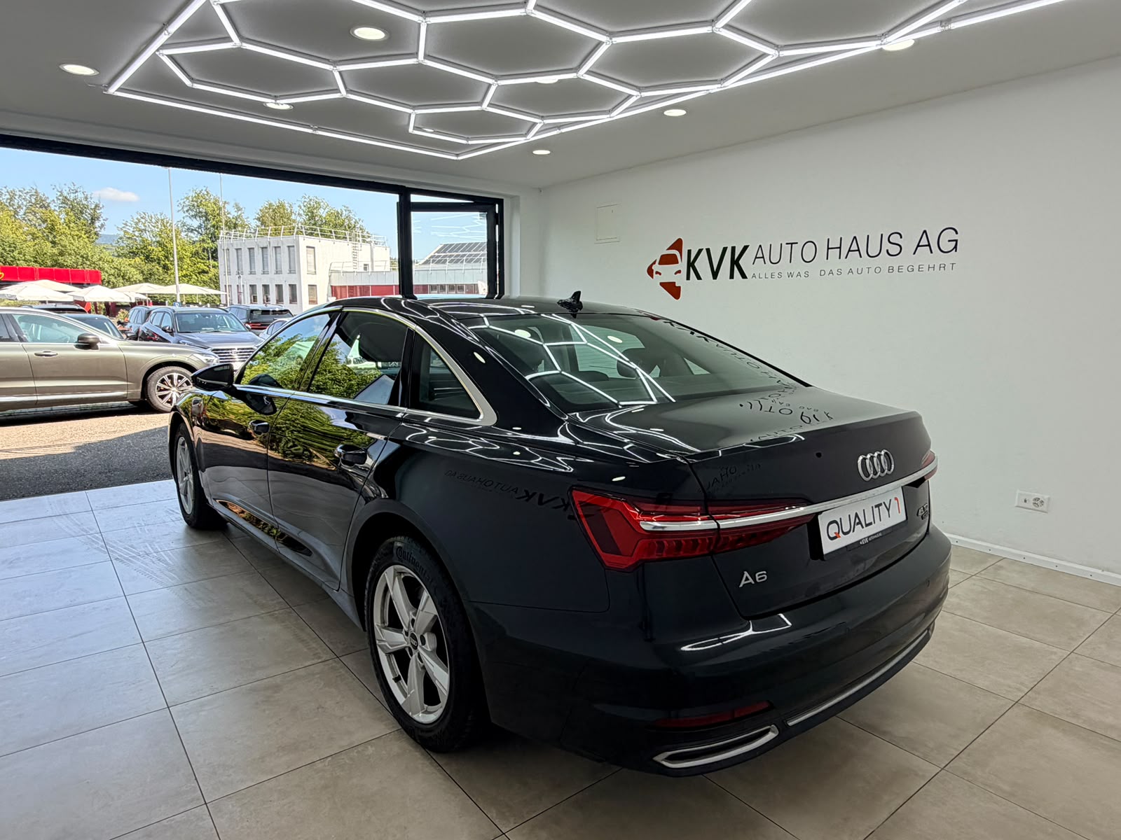 AUDI A6 Limousine 3.0 / 45 TDI Sport quattro tiptronic | CH-Fahrzeug | Gratis Service bis 100'000 km |-image-5