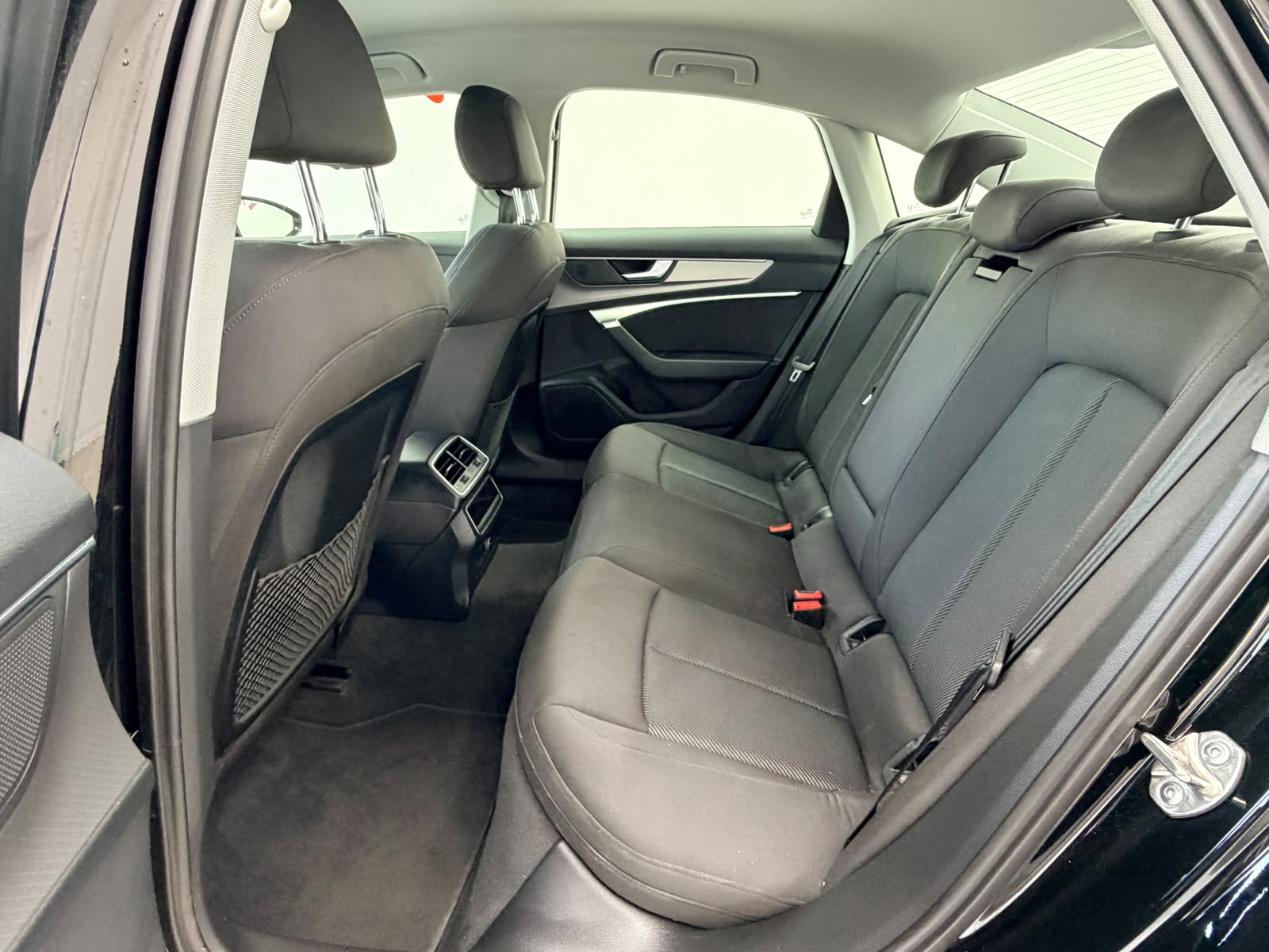 AUDI A6 Limousine 3.0 / 45 TDI Sport quattro tiptronic | CH-Fahrzeug | Gratis Service bis 100'000 km |-image-17