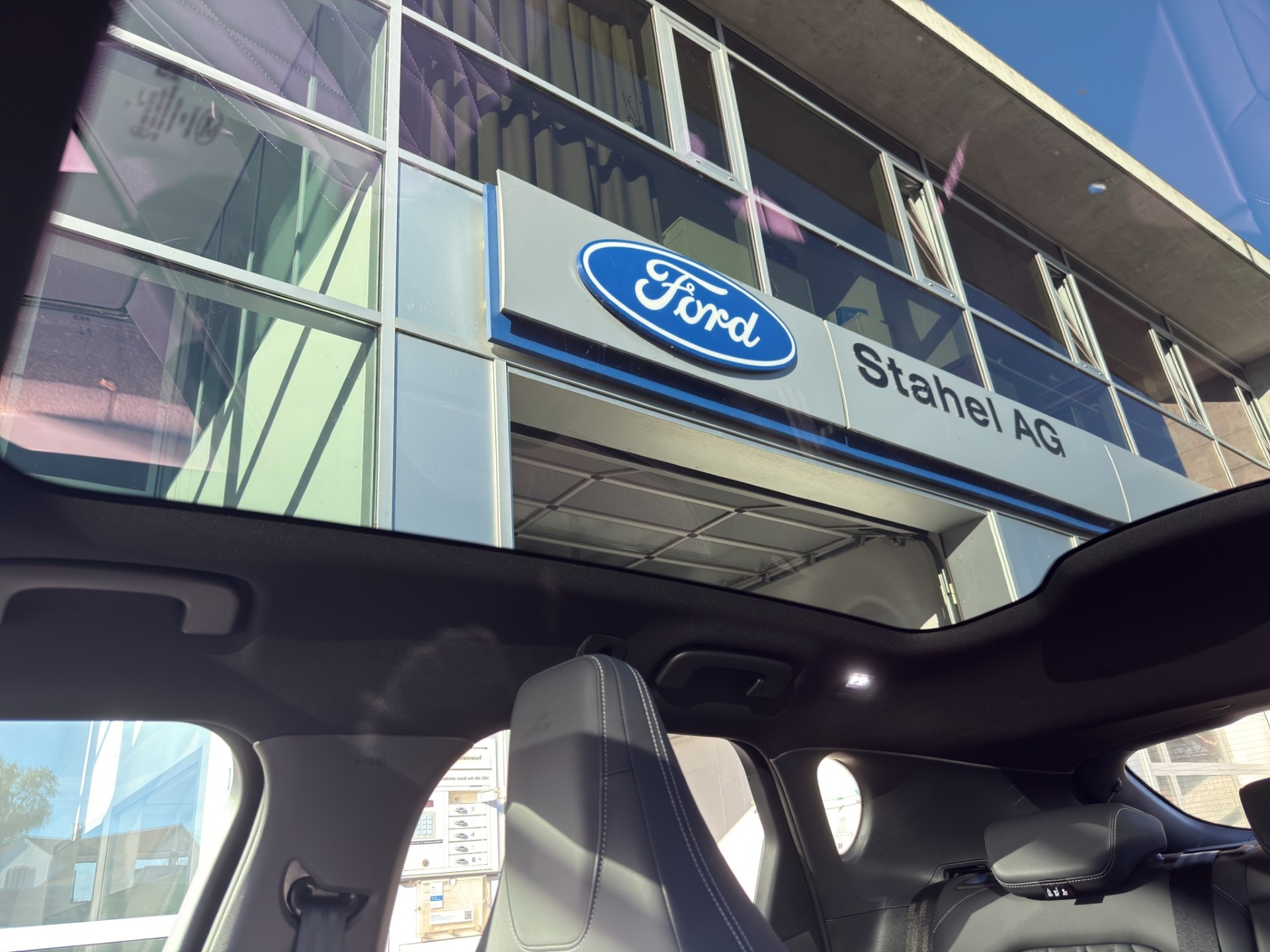 FORD Capri Extended Range Premium AWD-image-12