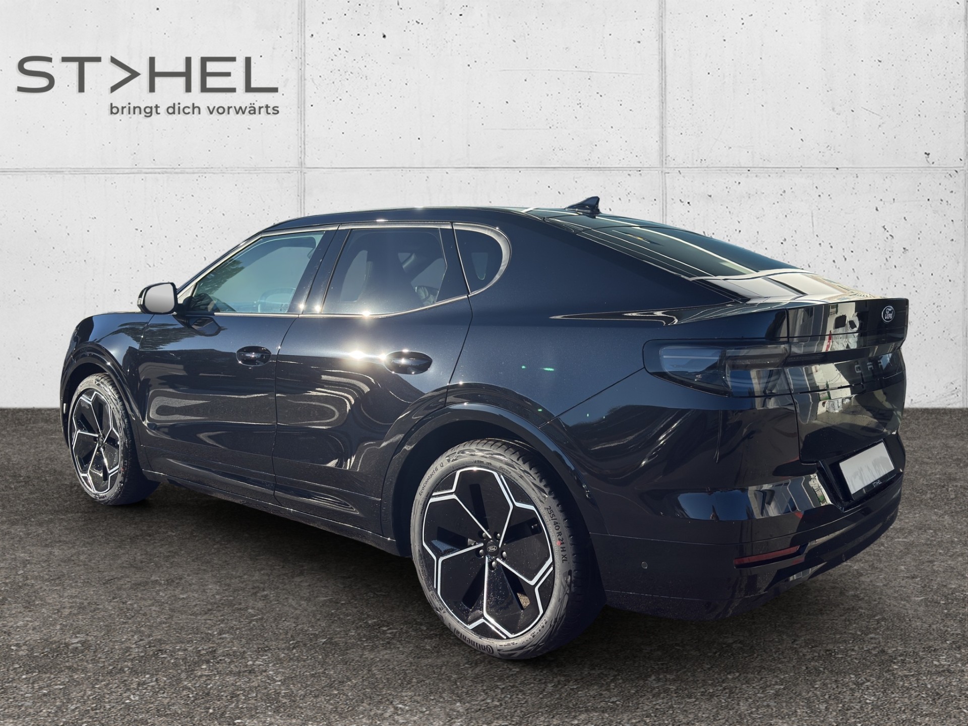 FORD Capri Extended Range Premium AWD-showroom-element-3