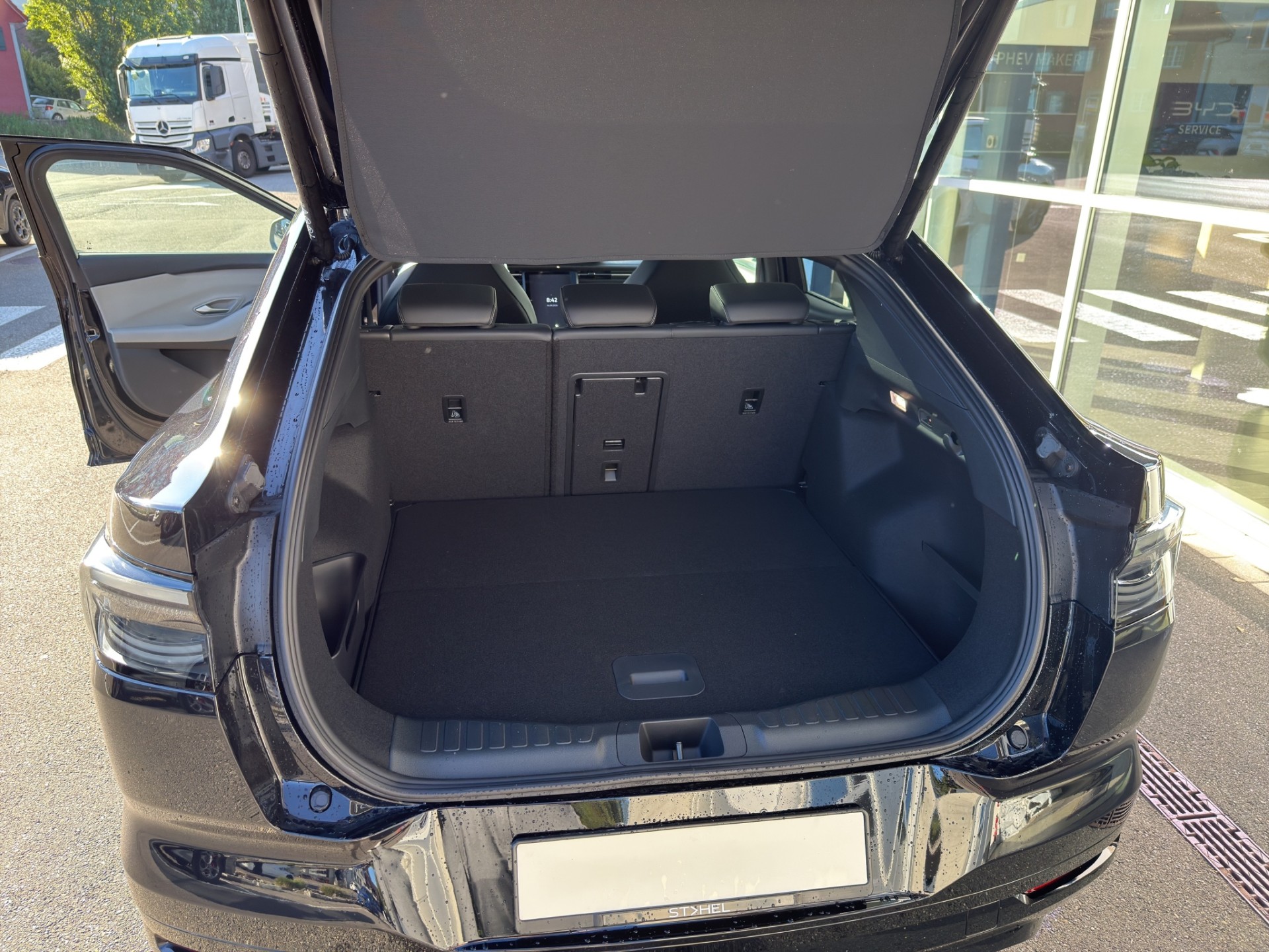 FORD Capri Extended Range Premium AWD-image-14