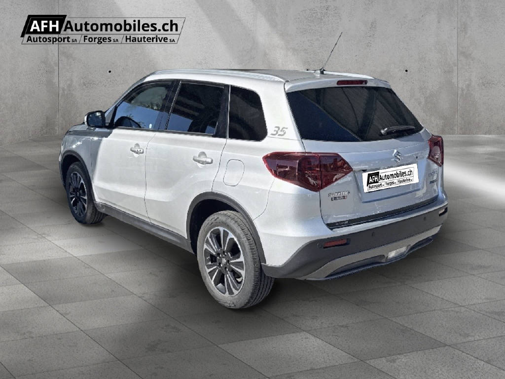 SUZUKI Vitara 1.5 Compact Top Hybrid 4x4-showroom-element-2