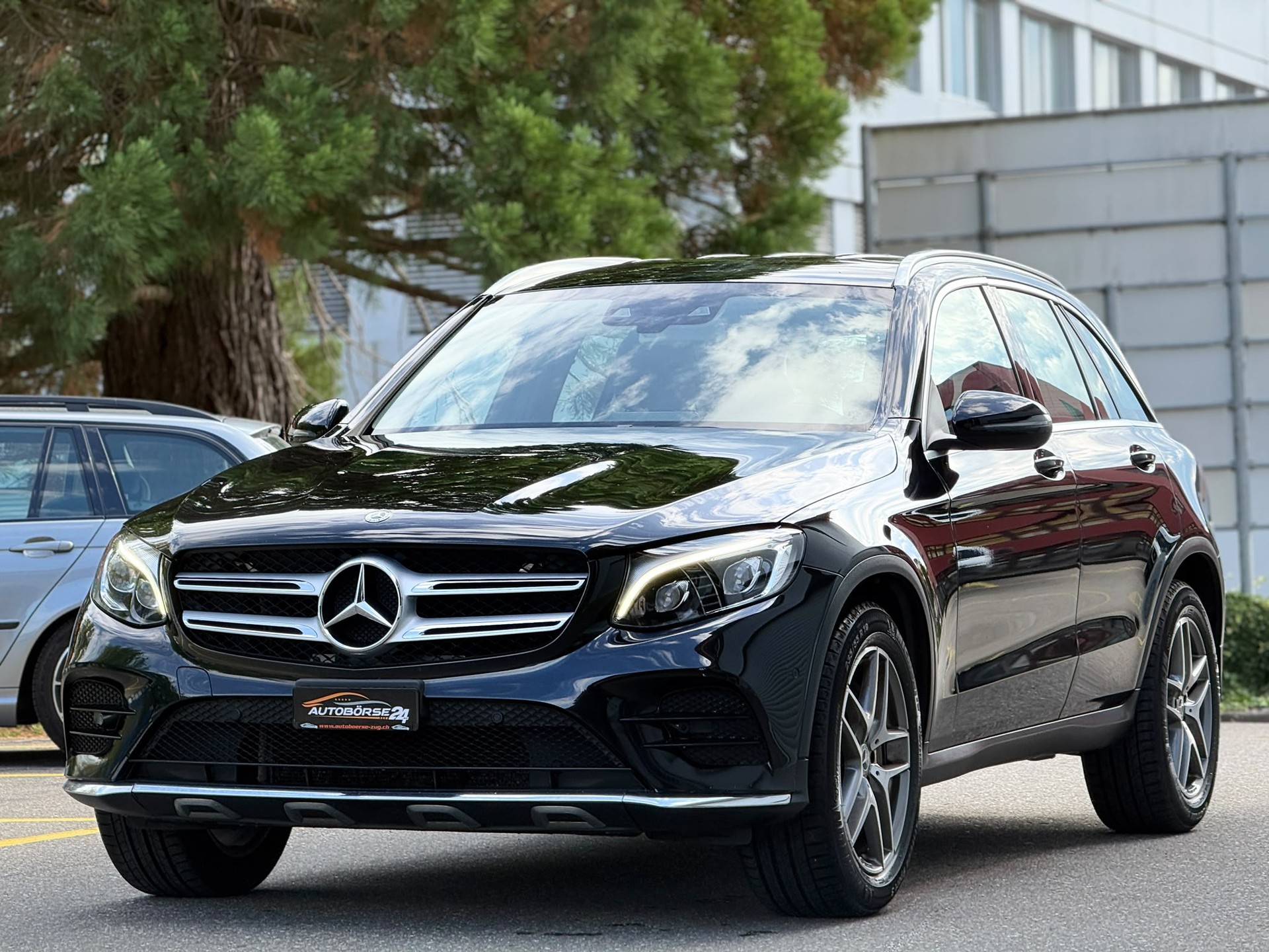 MERCEDES-BENZ GLC 250 AMG Line 4m