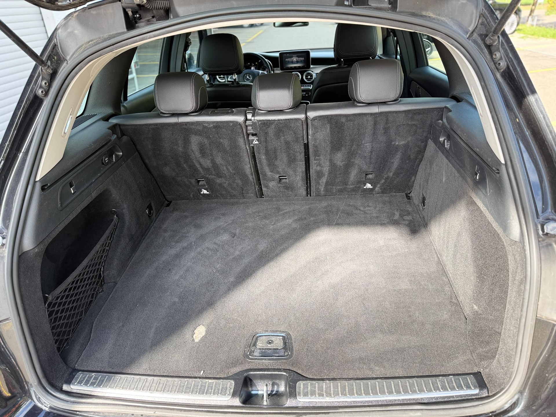 MERCEDES-BENZ GLC 250 AMG Line 4m-image-22