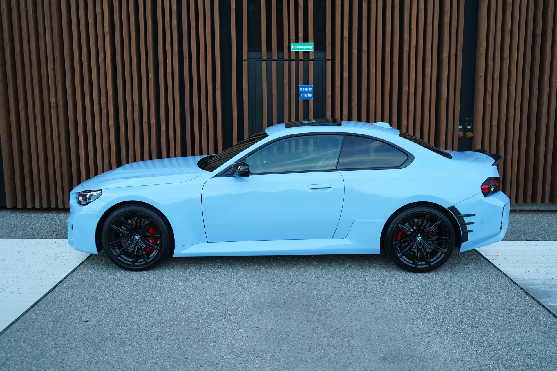 BMW M2 STEPTRONIC LSI CARBON l 480 PS-showroom-element-3
