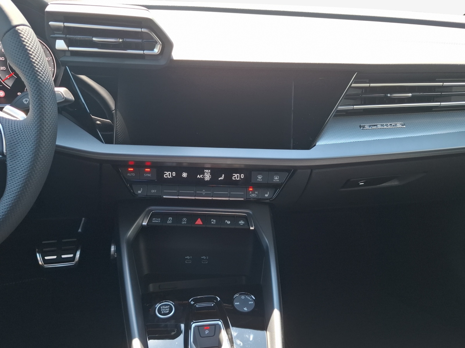 AUDI A3 Sportback TFSI 110 kW S line Attraction S tronic-image-10