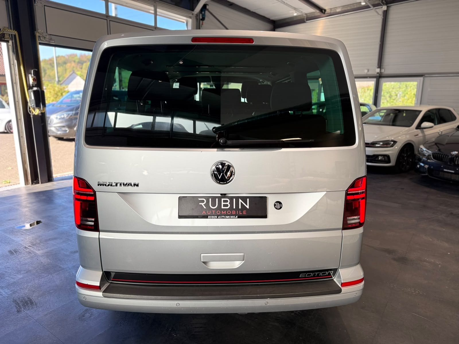VW T6.1 Multivan 2.0 TDI Comfortline Edition DSG-showroom-element-3