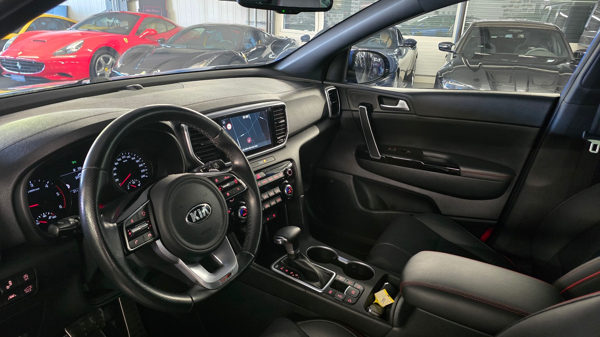KIA Sportage 1.6CRDi Mild Hybrid GT-Line 4WD DCT-image-17