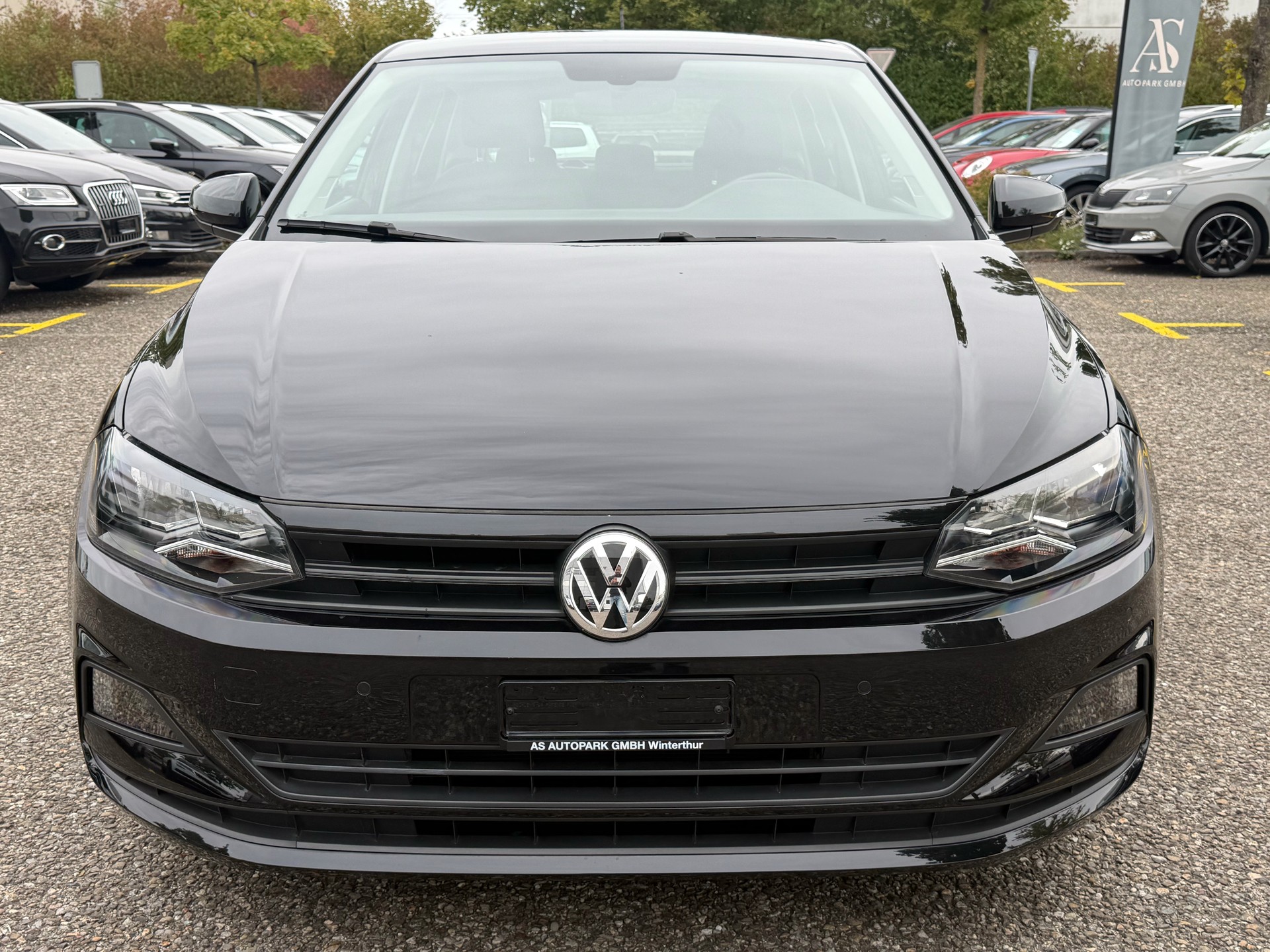 VW Polo 1.0 BMT Trendline-showroom-element-1