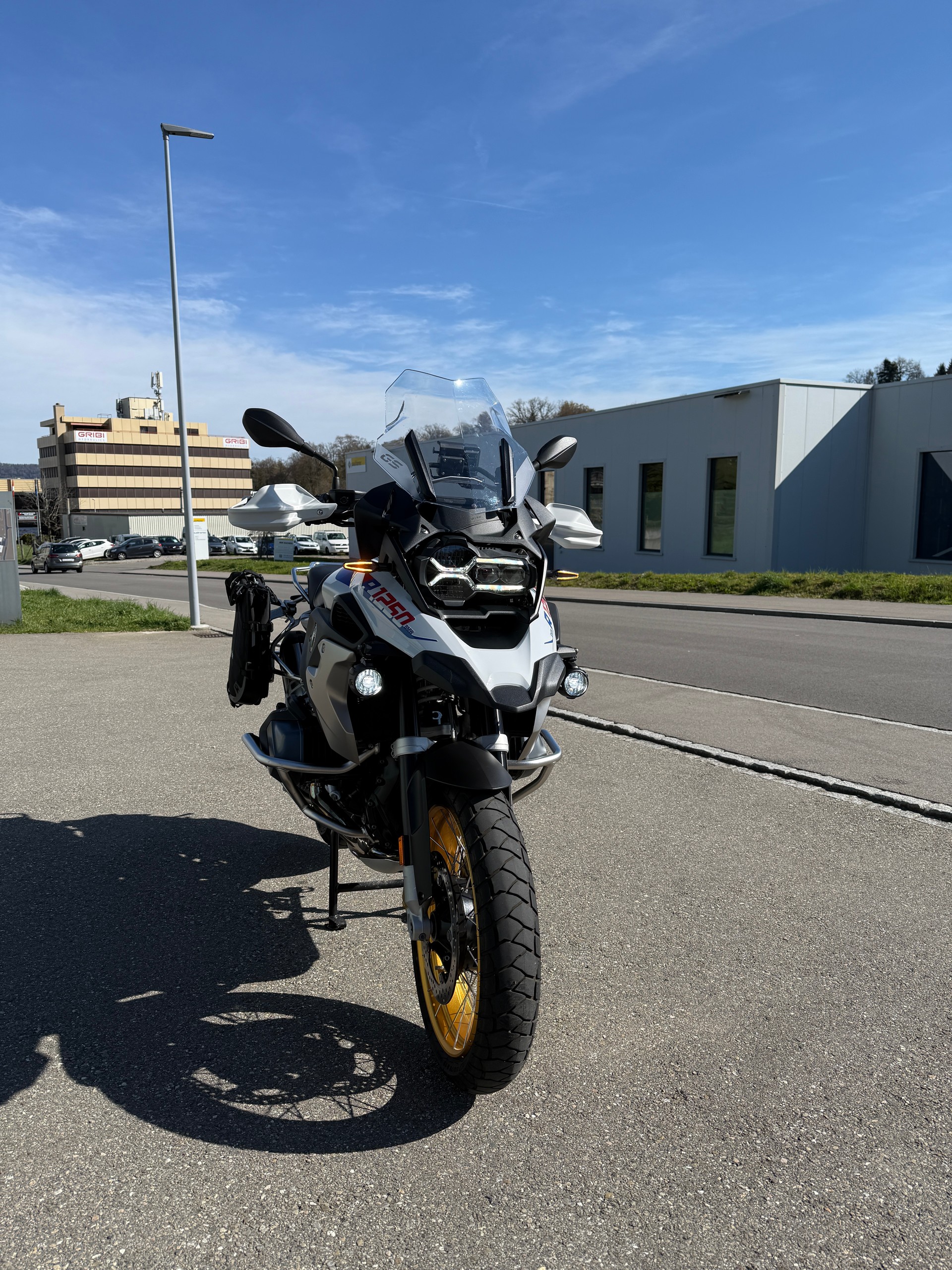 BMW R 1250 GS-image-2