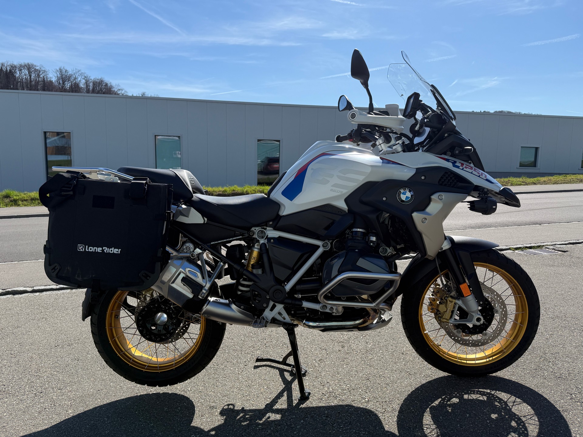 BMW R 1250 GS-image-1
