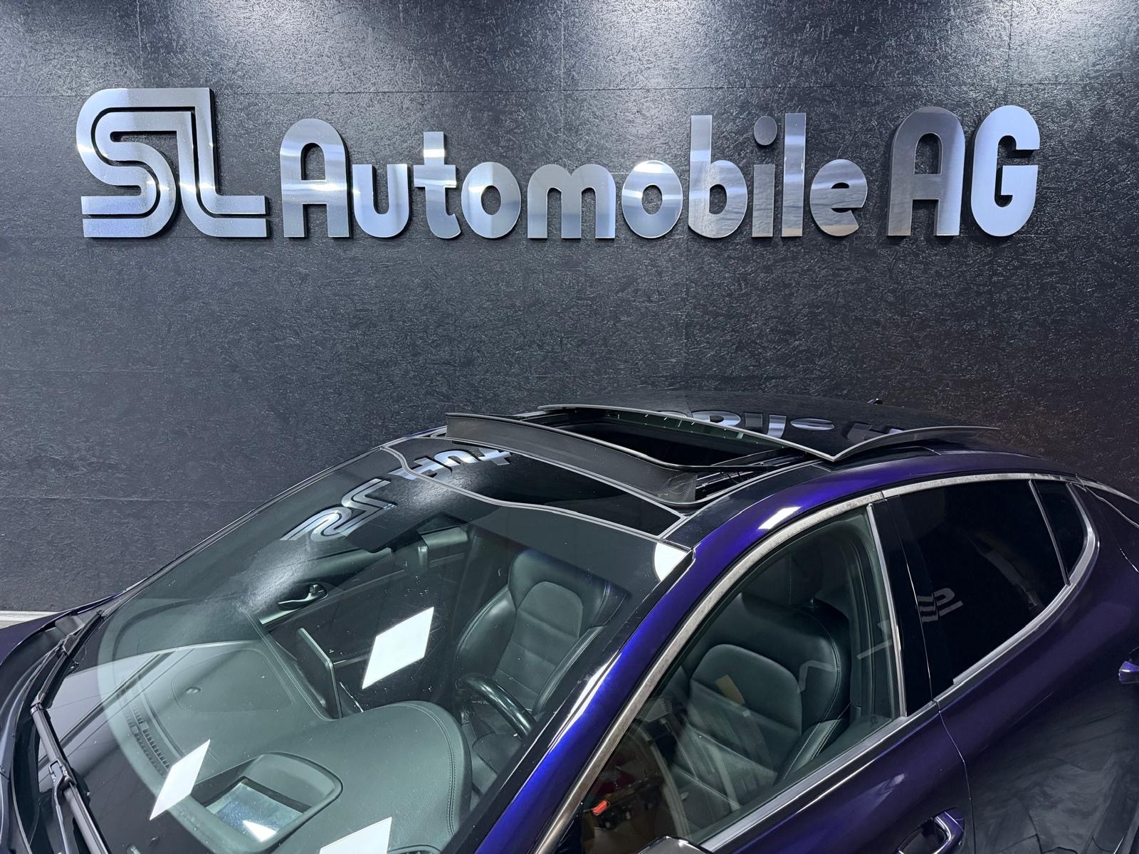 KIA Stinger 3.3 T-GDi GT Automat AWD-image-6
