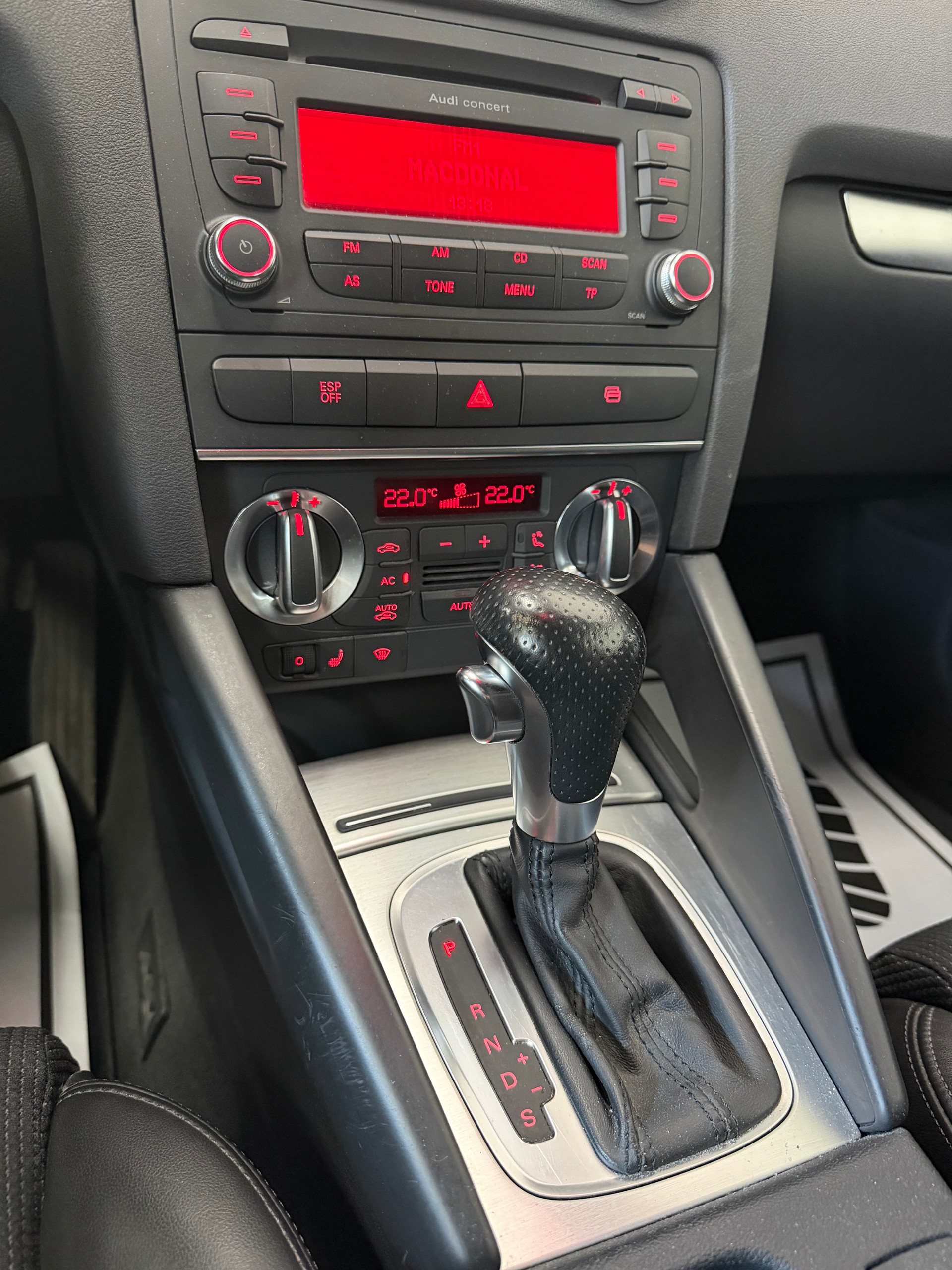 AUDI A3 Sportback 2.0 TFSI Ambition S-tronic //NEU AB MFK!-image-12