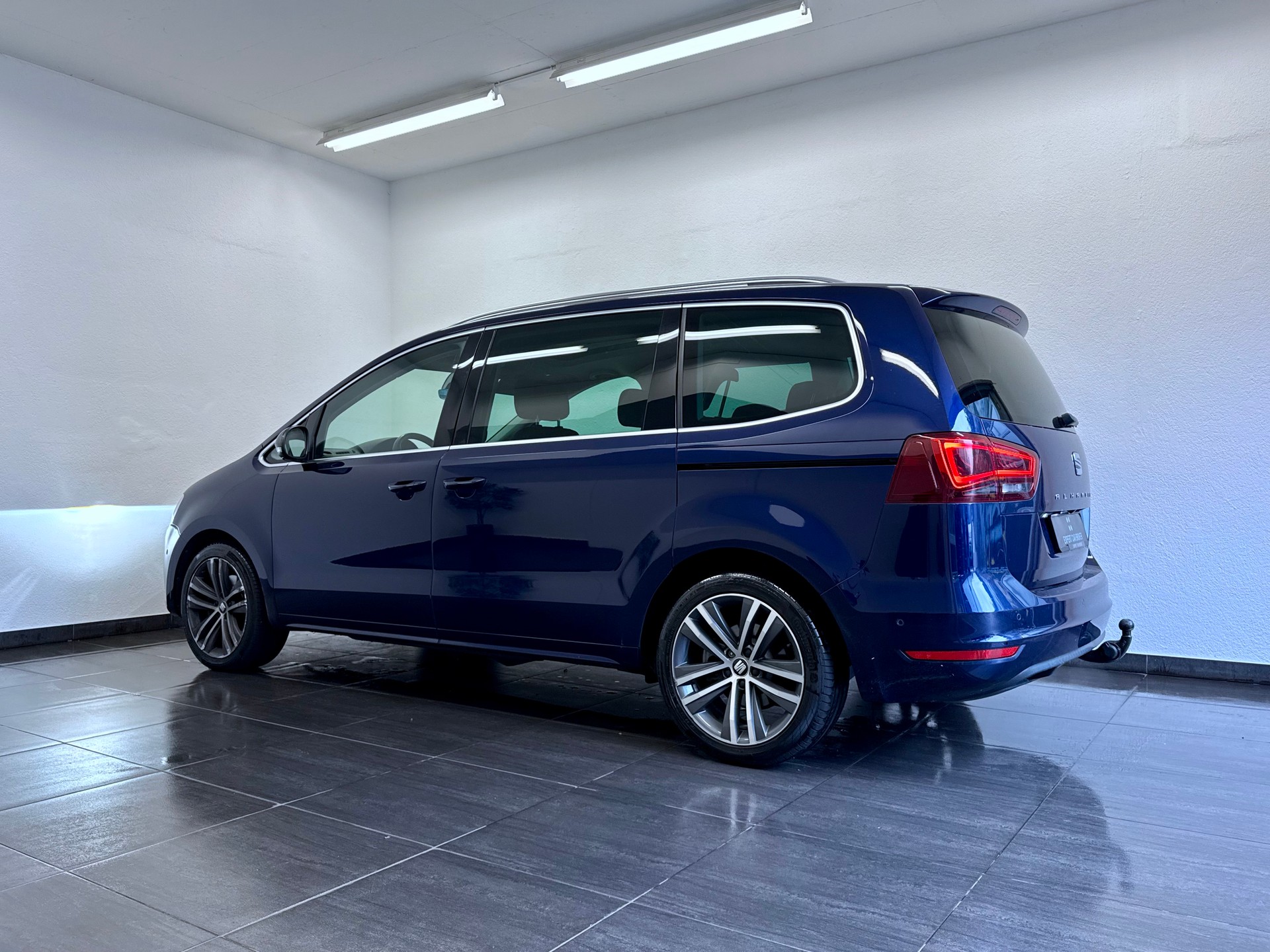 SEAT Alhambra 1.4 TSI FR Line DSG-image-8