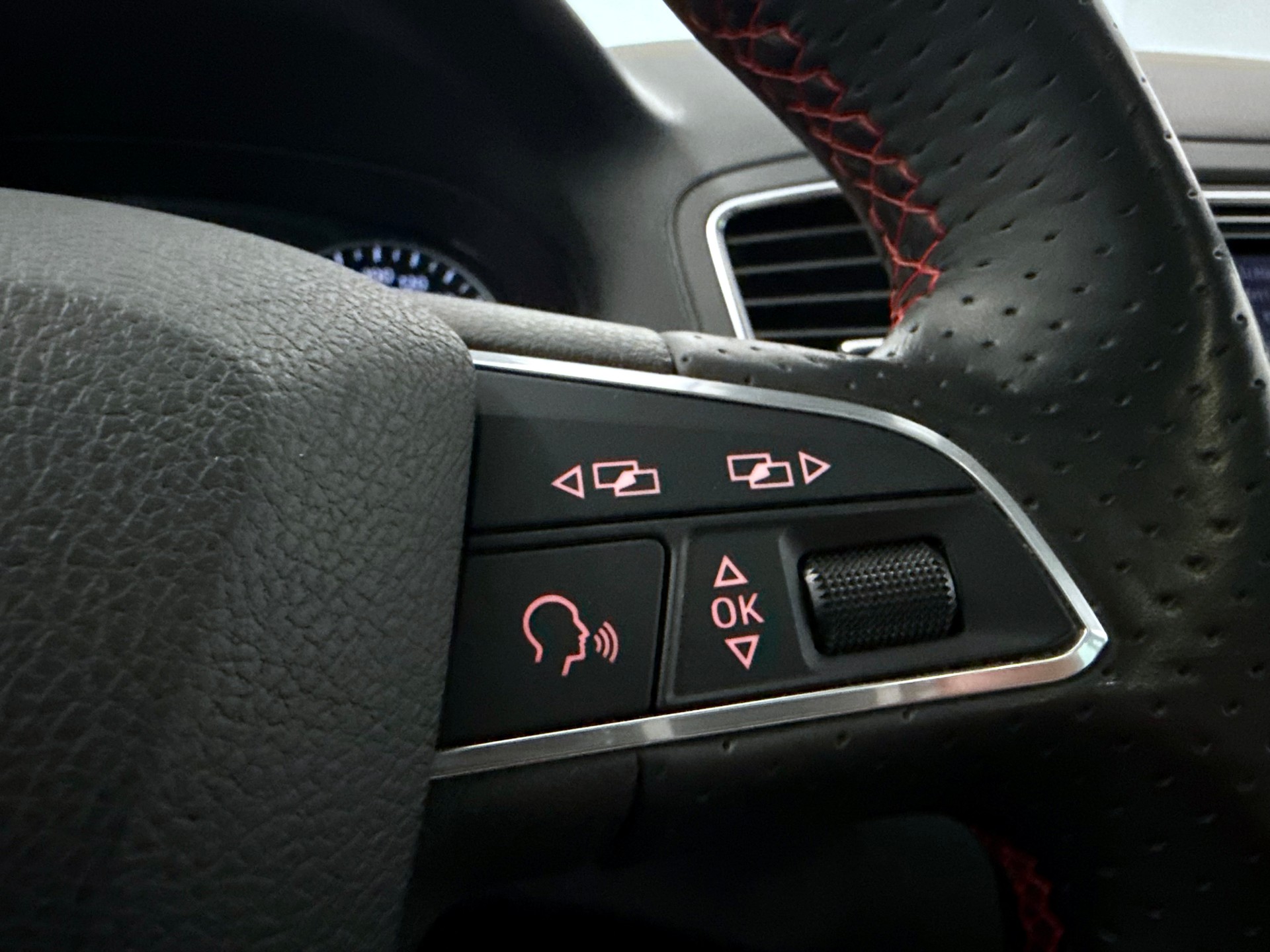 SEAT Alhambra 1.4 TSI FR Line DSG-image-28