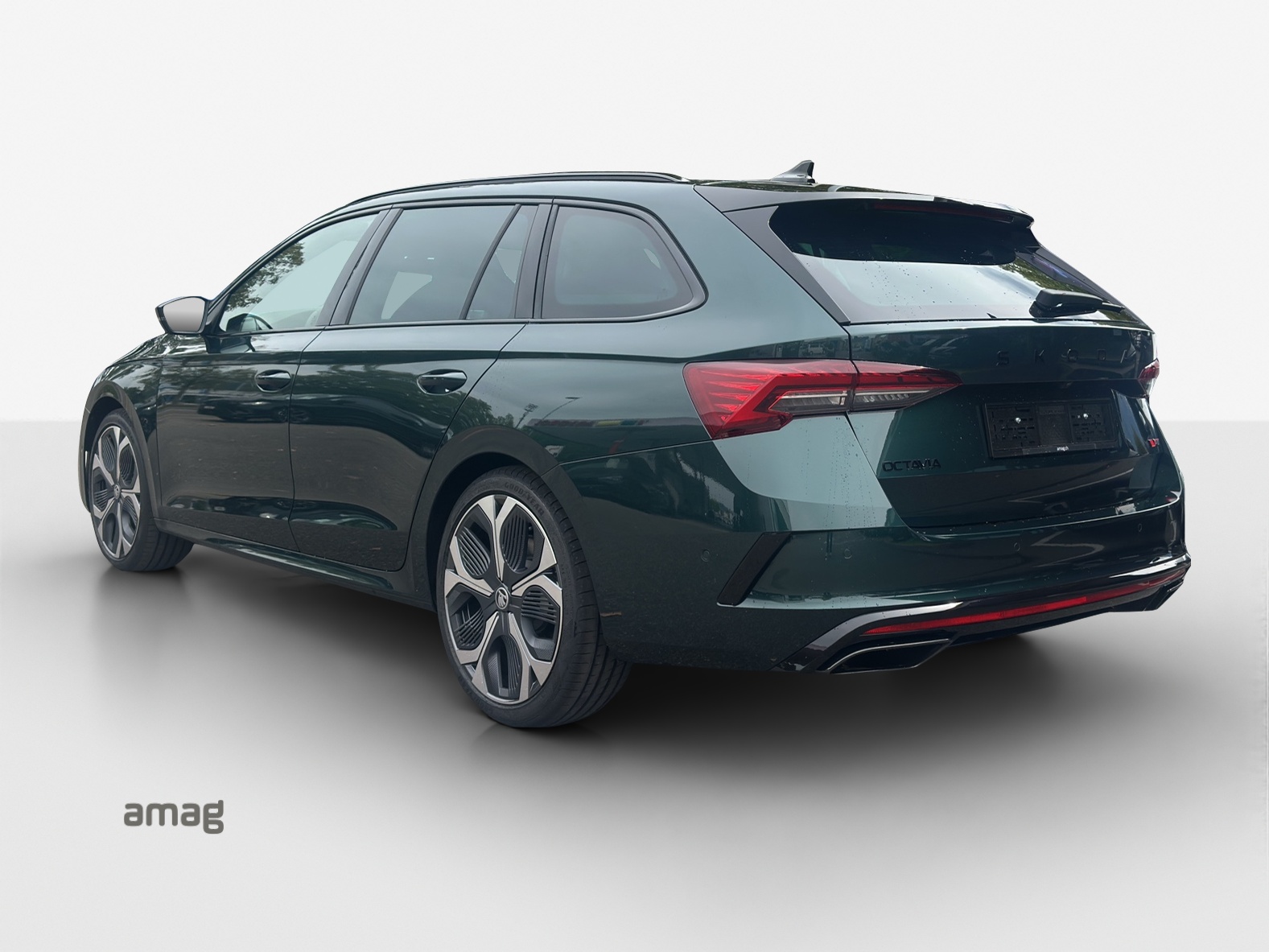 SKODA Octavia Combi 2.0 TSI DSG RS 30 Years Edition-showroom-element-2