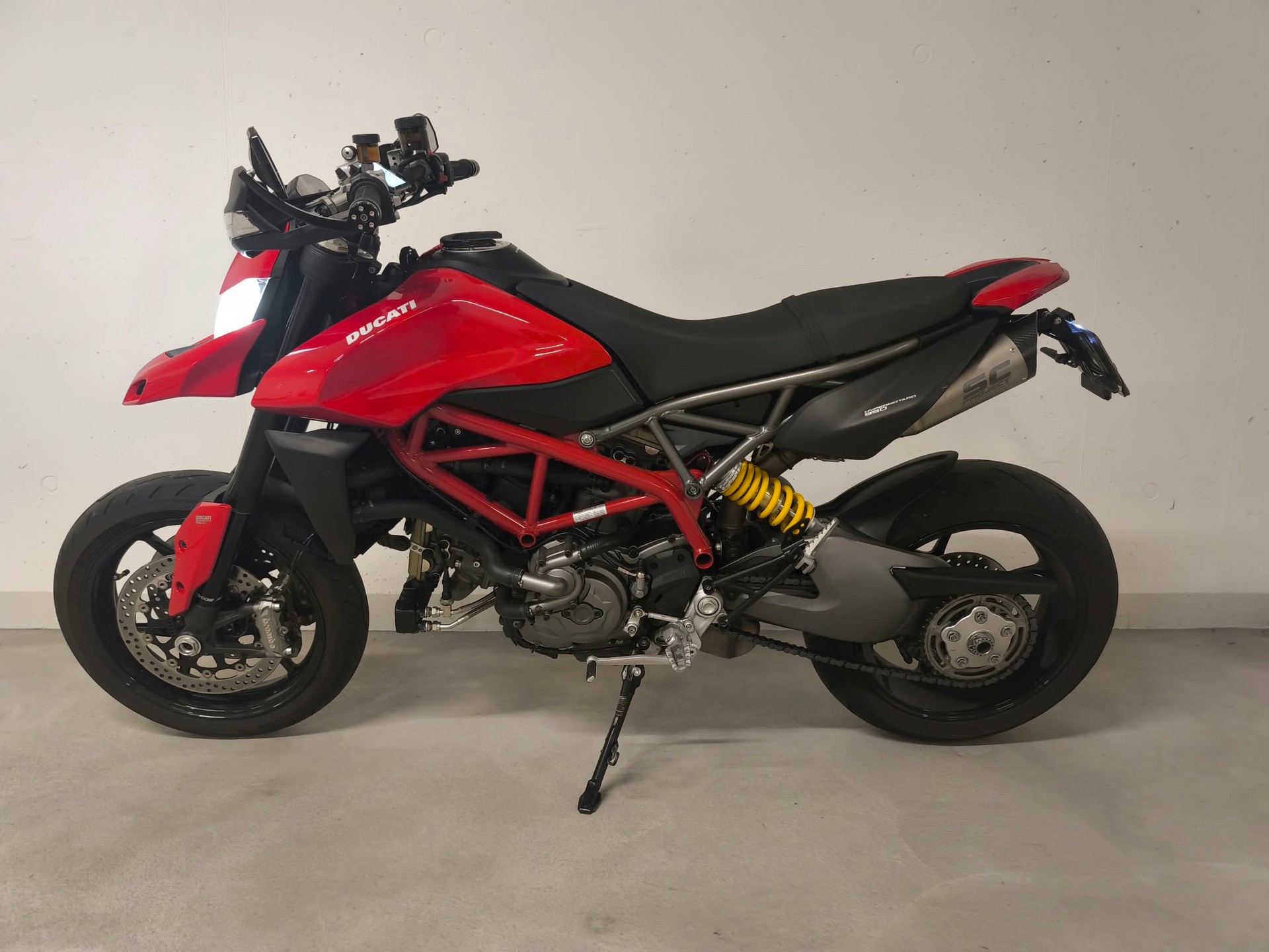 DUCATI Hypermotard 950-image-6