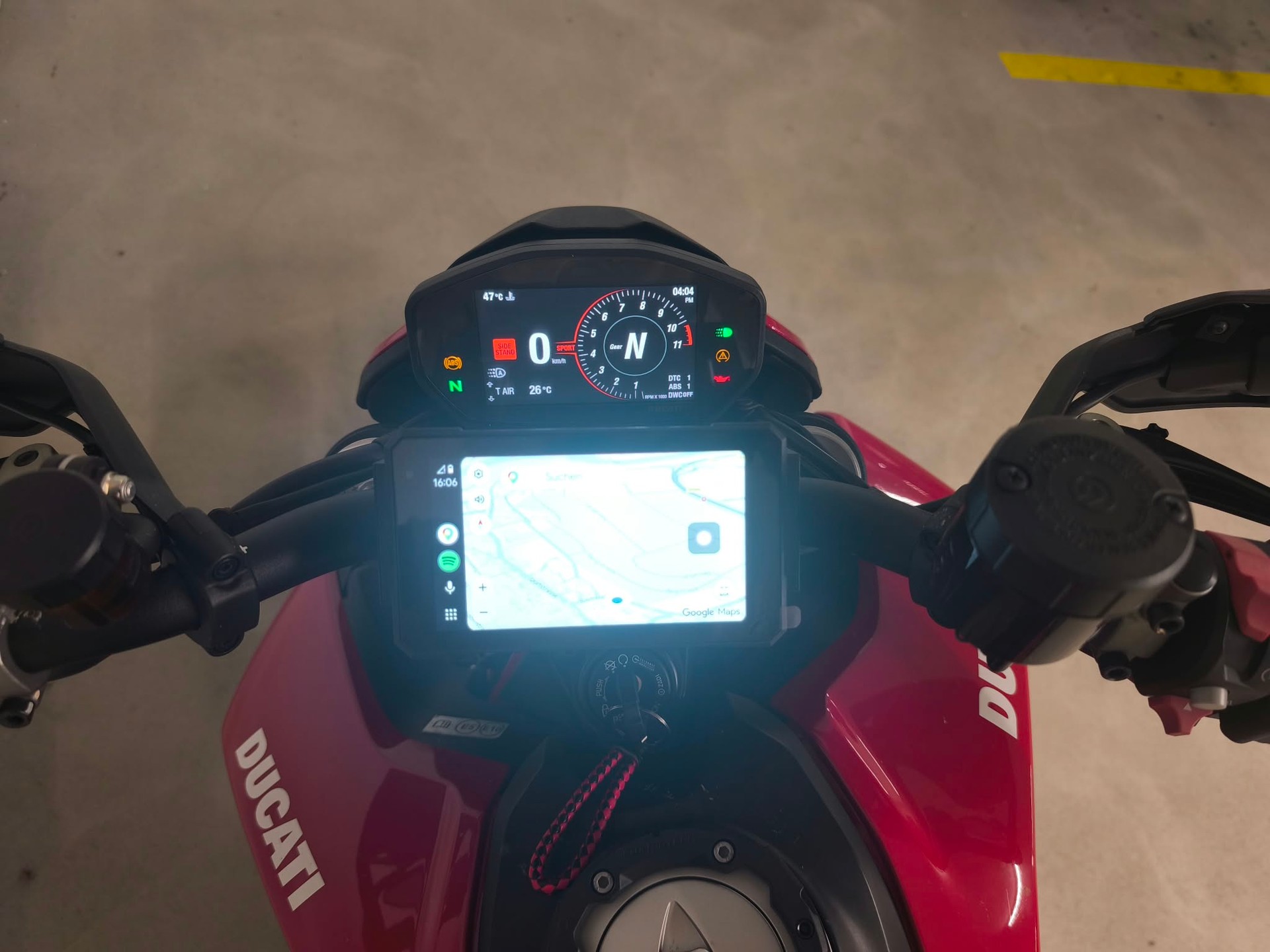 DUCATI Hypermotard 950-image-4