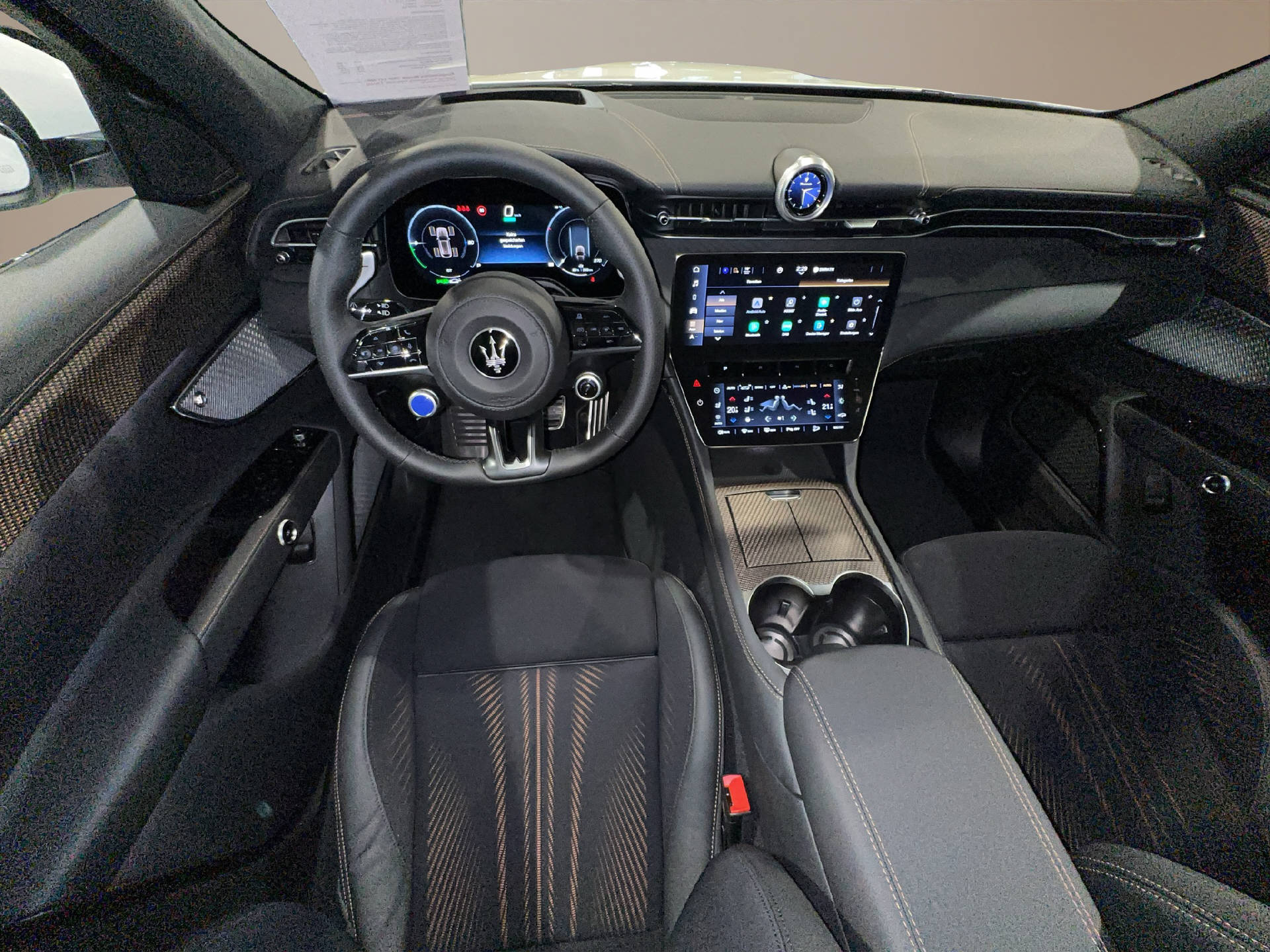MASERATI Grecale Folgore-image-12